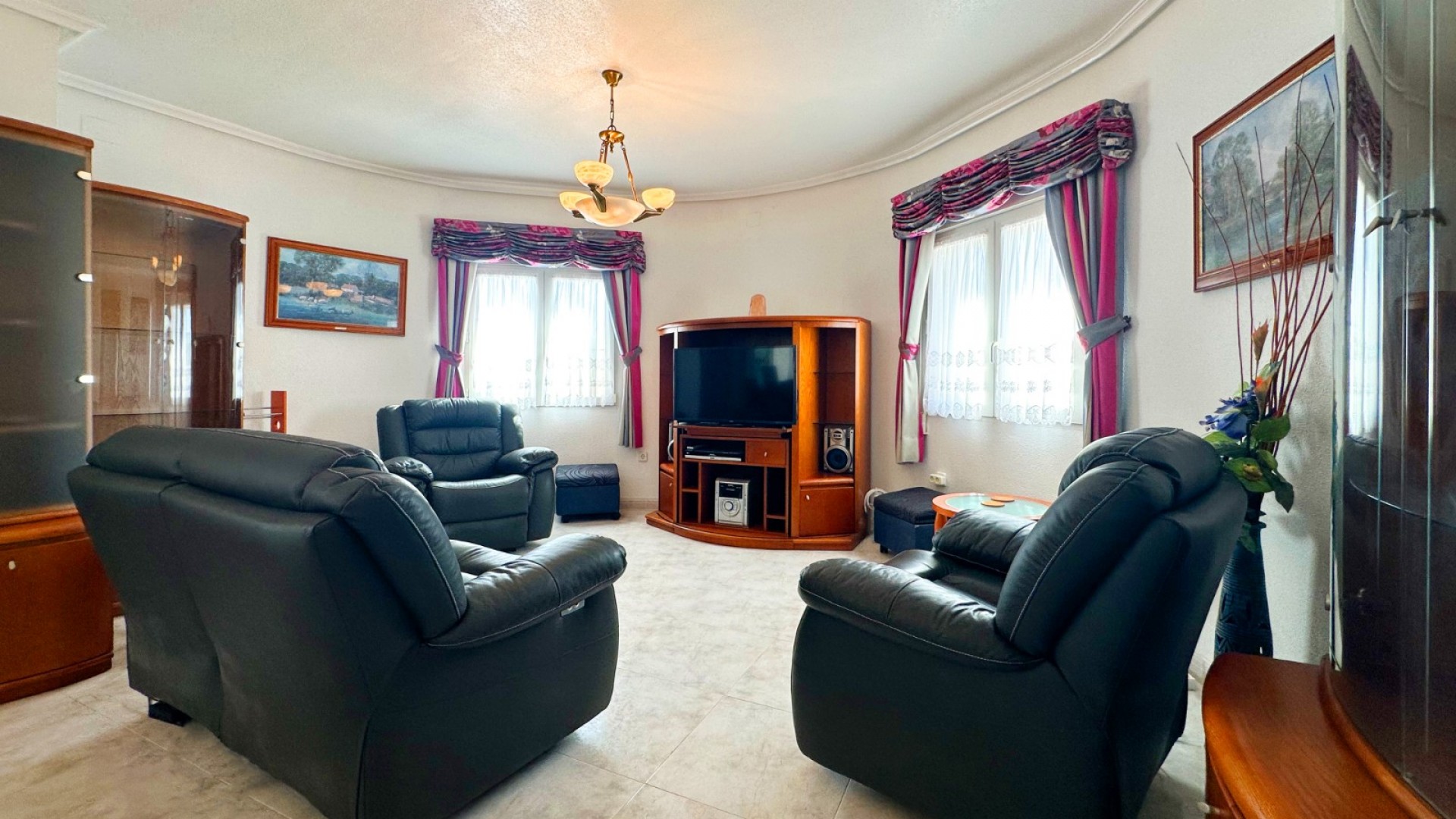 Sale - Detached Villa -
Orihuela Costa - Playa Flamenca