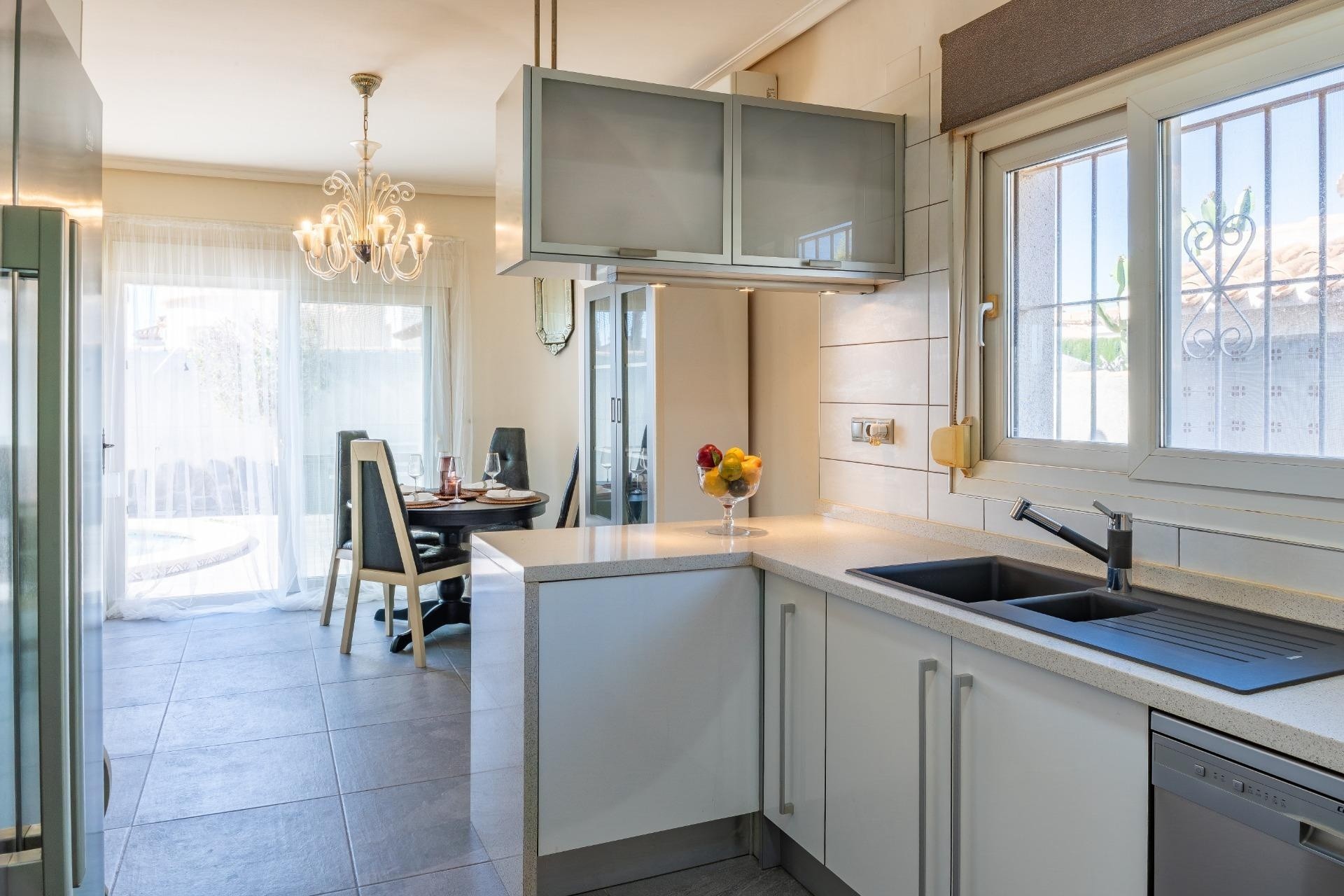 Sale - Detached Villa -
Orihuela Costa - Playa Flamenca