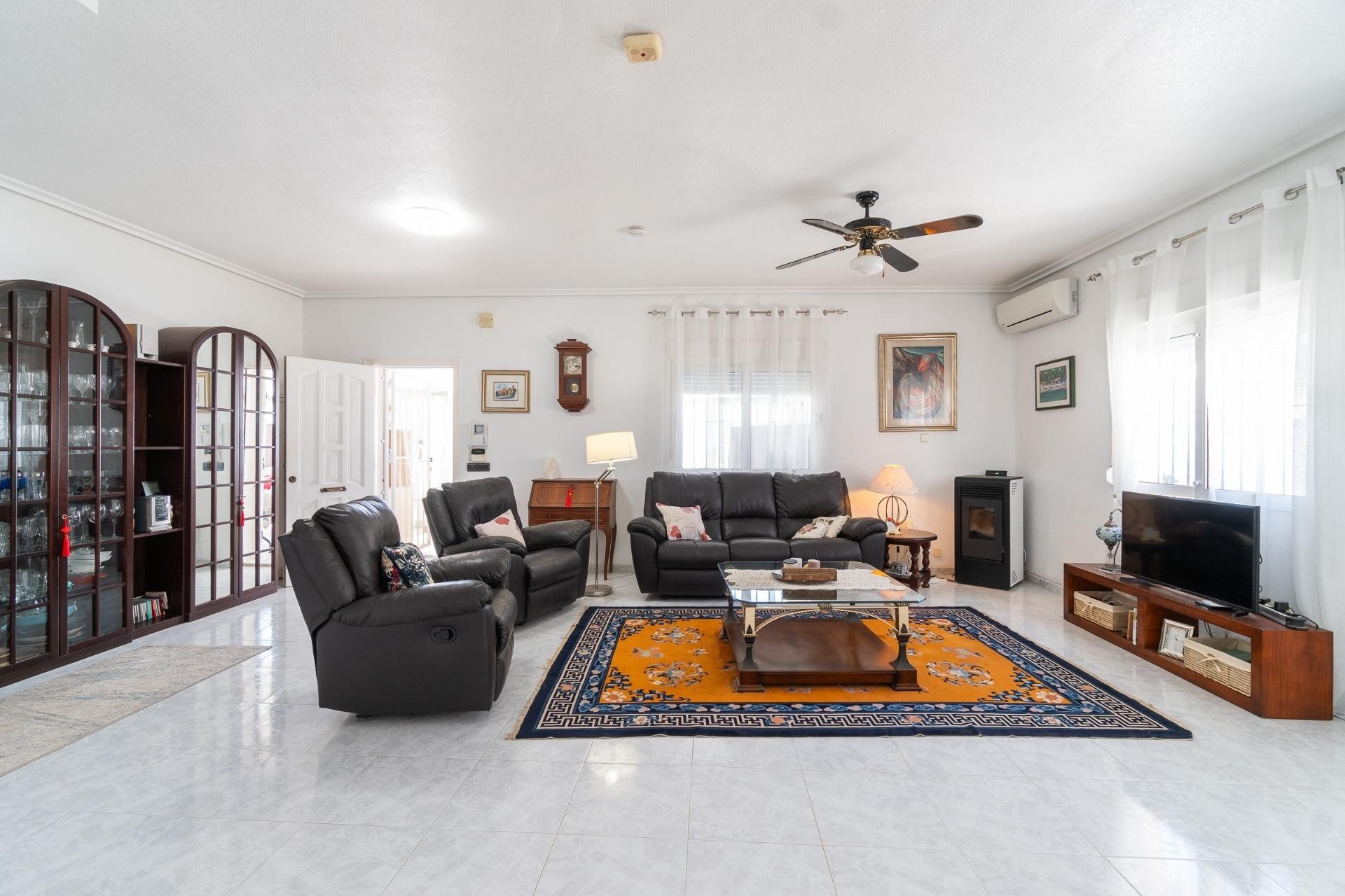 Sale - Detached Villa -
Orihuela Costa - Playa Flamenca