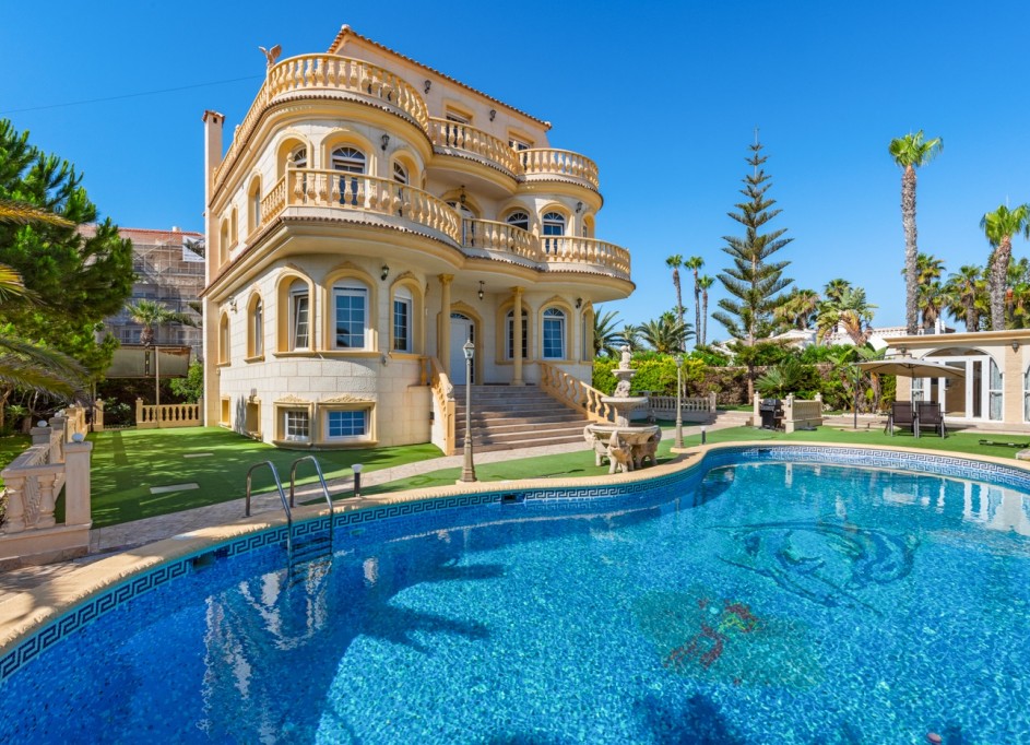 Sale - Detached Villa -
Orihuela Costa - Playa Flamenca