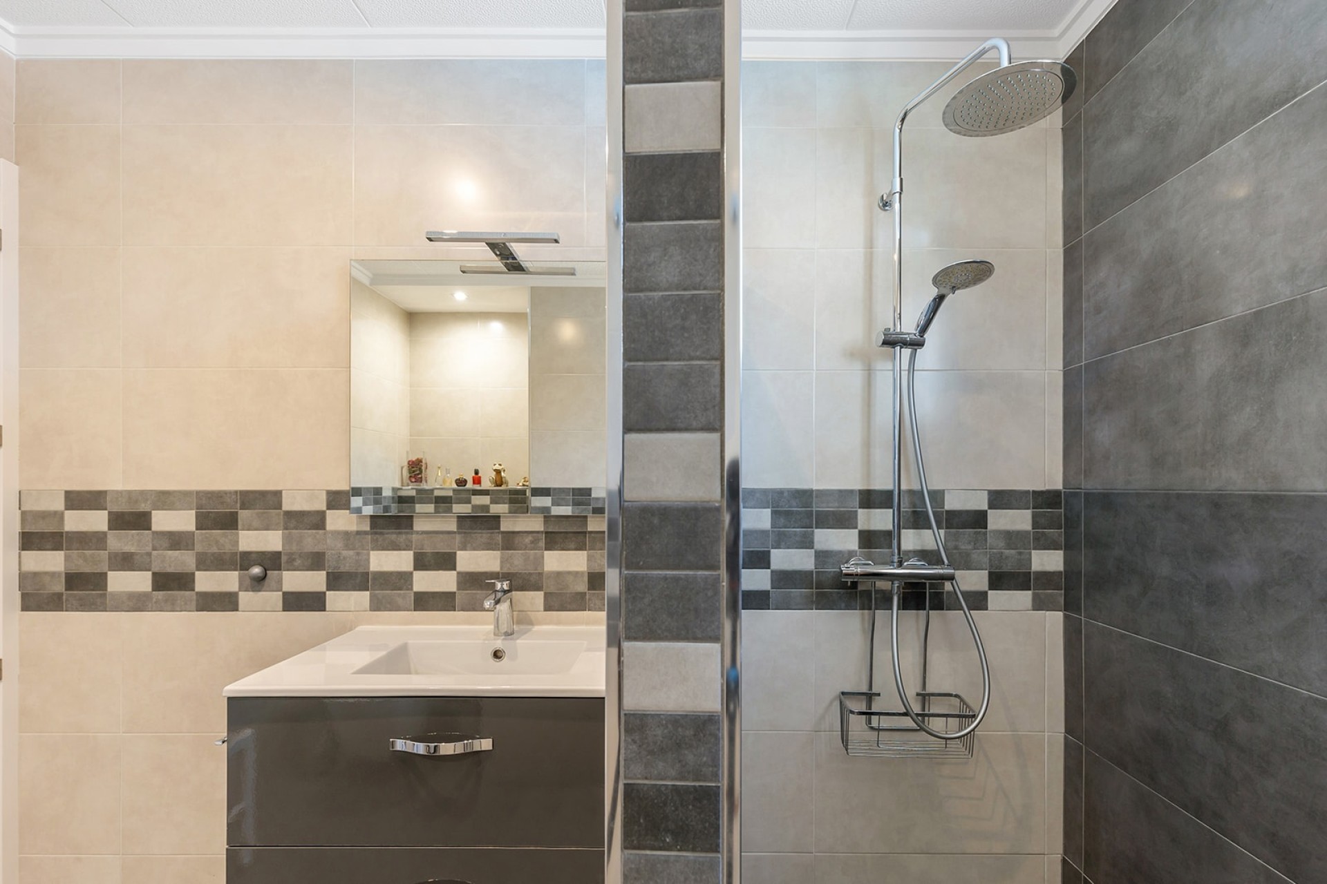 Sale - Detached Villa -
Orihuela Costa - Punta Prima