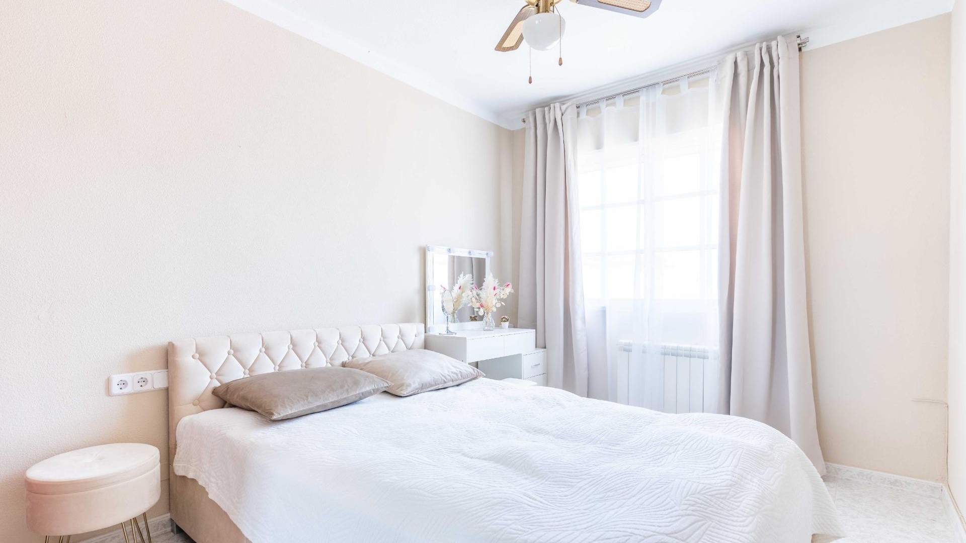 Sale - Detached Villa -
Orihuela Costa - Punta Prima