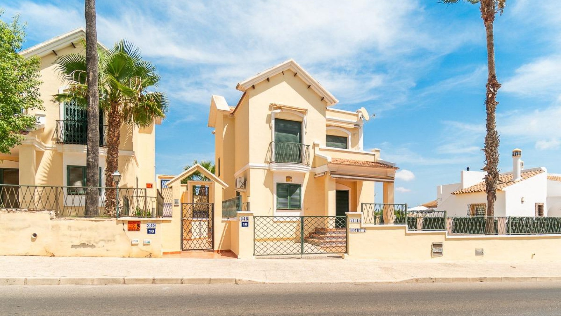 Sale - Detached Villa -
Orihuela Costa - Villamartín-Las Filipinas