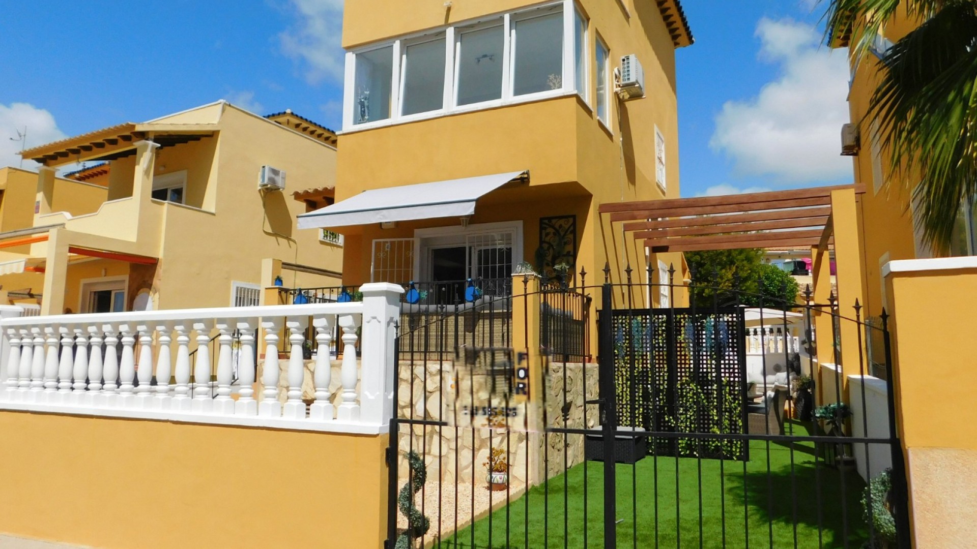 Sale - Detached Villa -
Orihuela Costa - Villamartín
