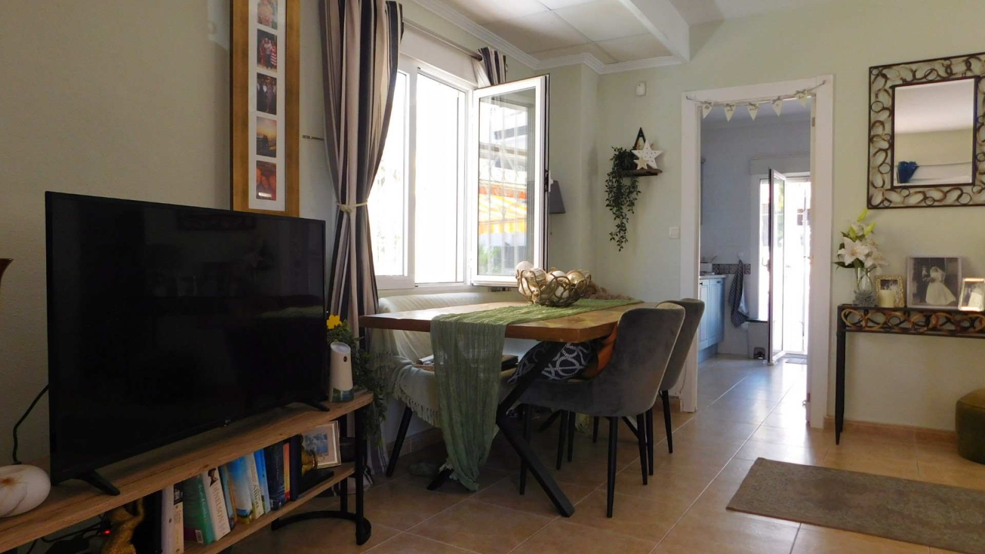 Sale - Detached Villa -
Orihuela Costa - Villamartín