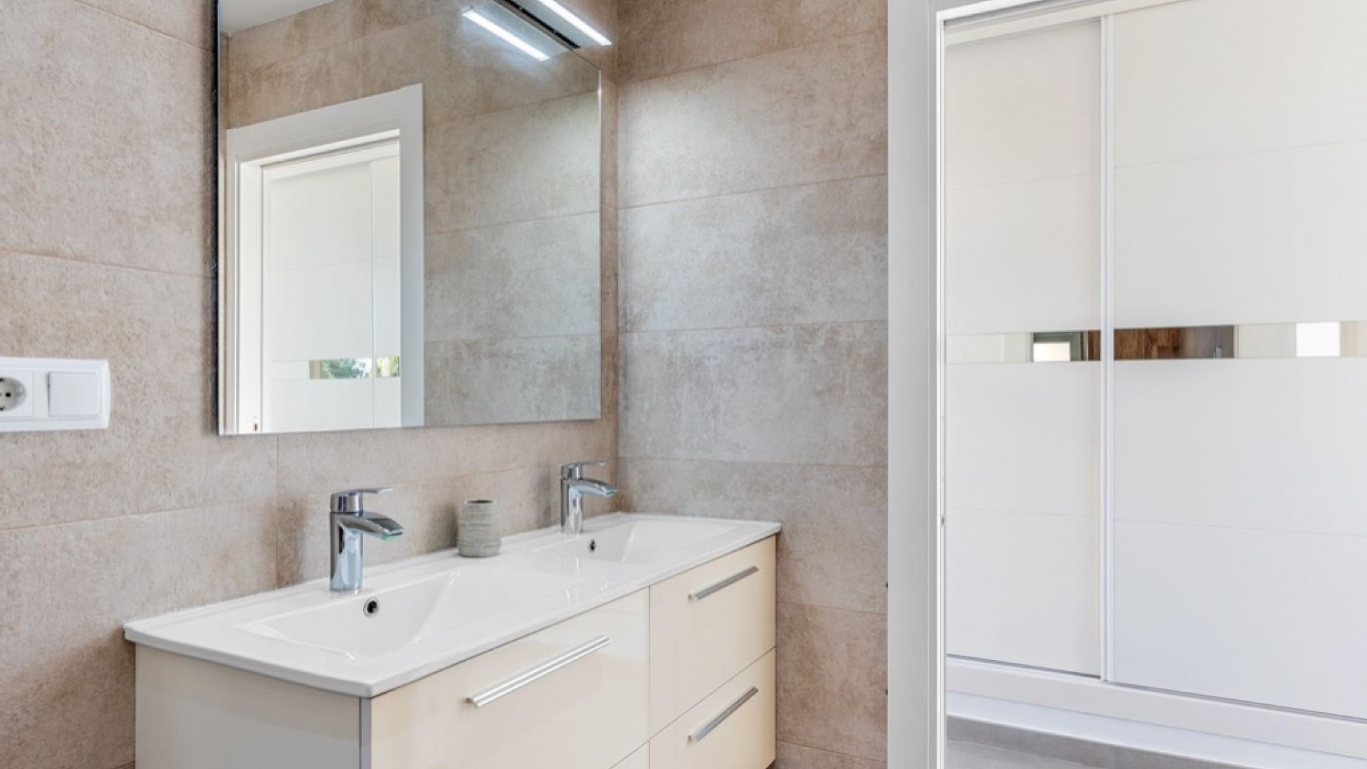 Sale - Detached Villa -
Orihuela Costa - Villamartín