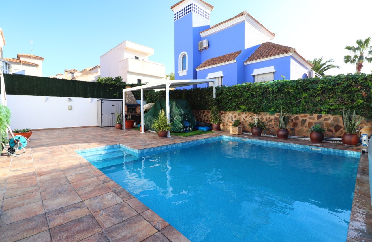 Sale - Detached Villa -
Orihuela Costa - Villamartin