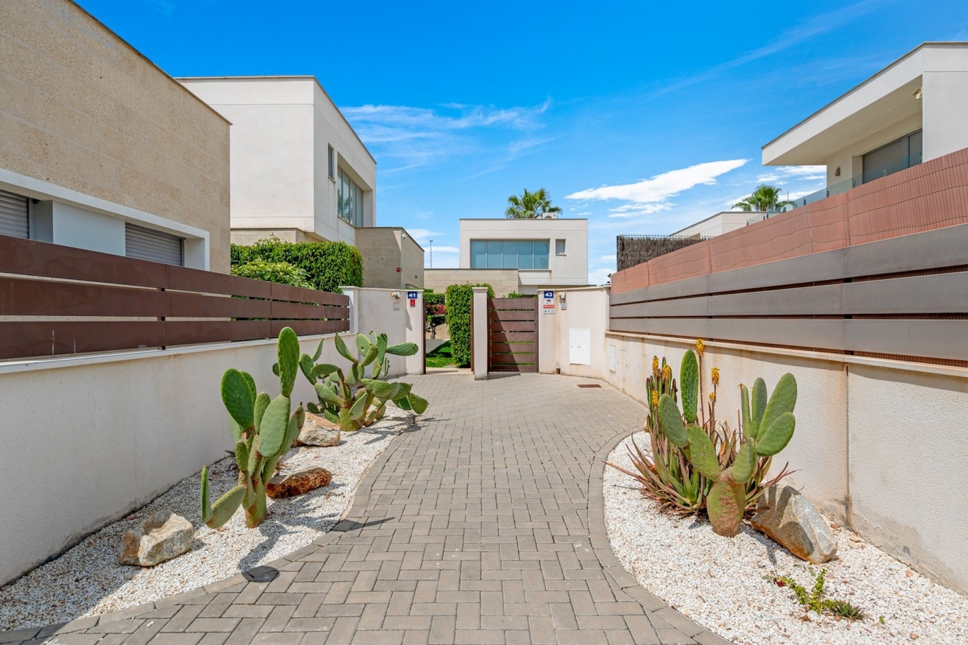Sale - Detached Villa -
Orihuela Costa - Vistabella Golf