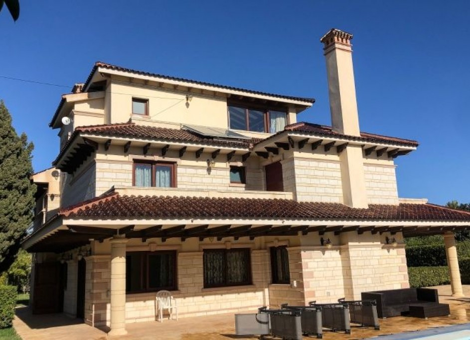 Sale - Detached Villa -
Orihuela Costa