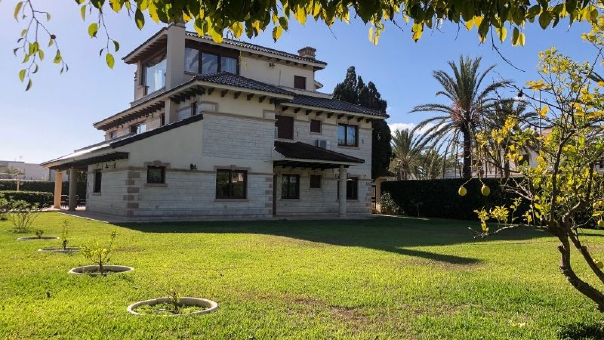 Sale - Detached Villa -
Orihuela Costa