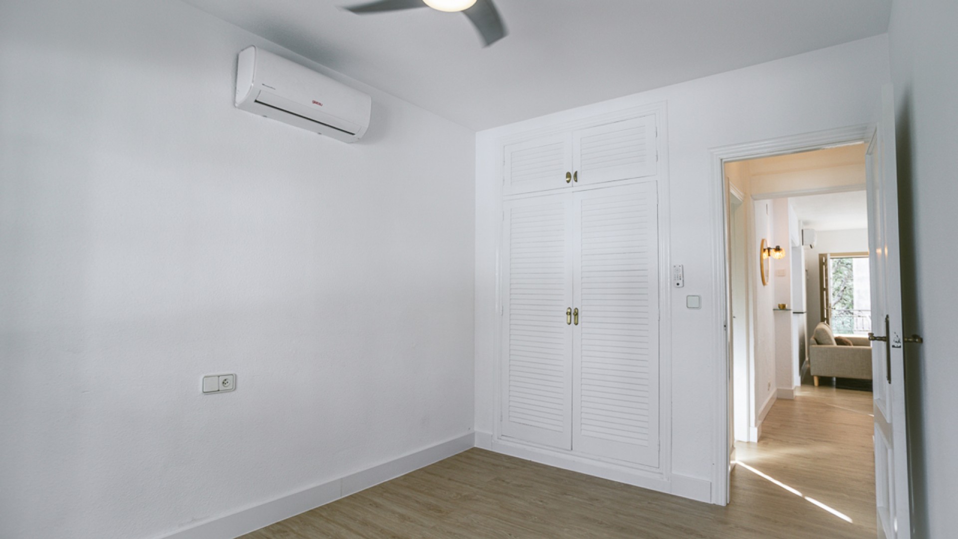 Sale - Detached Villa -
Orihuela Costa