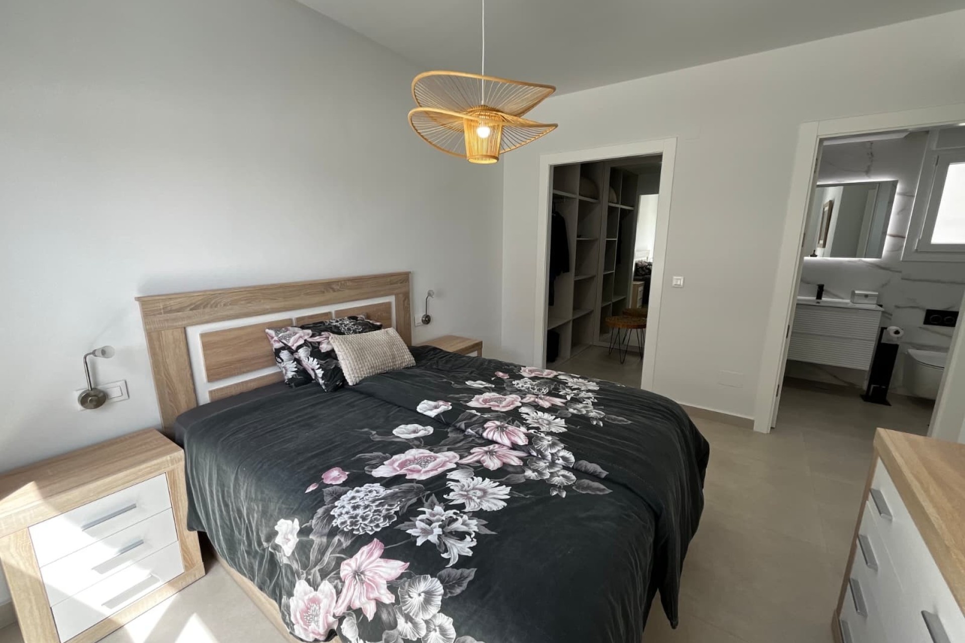 Sale - Detached Villa -
Orihuela - Entre Naranjos Vistabella Golf