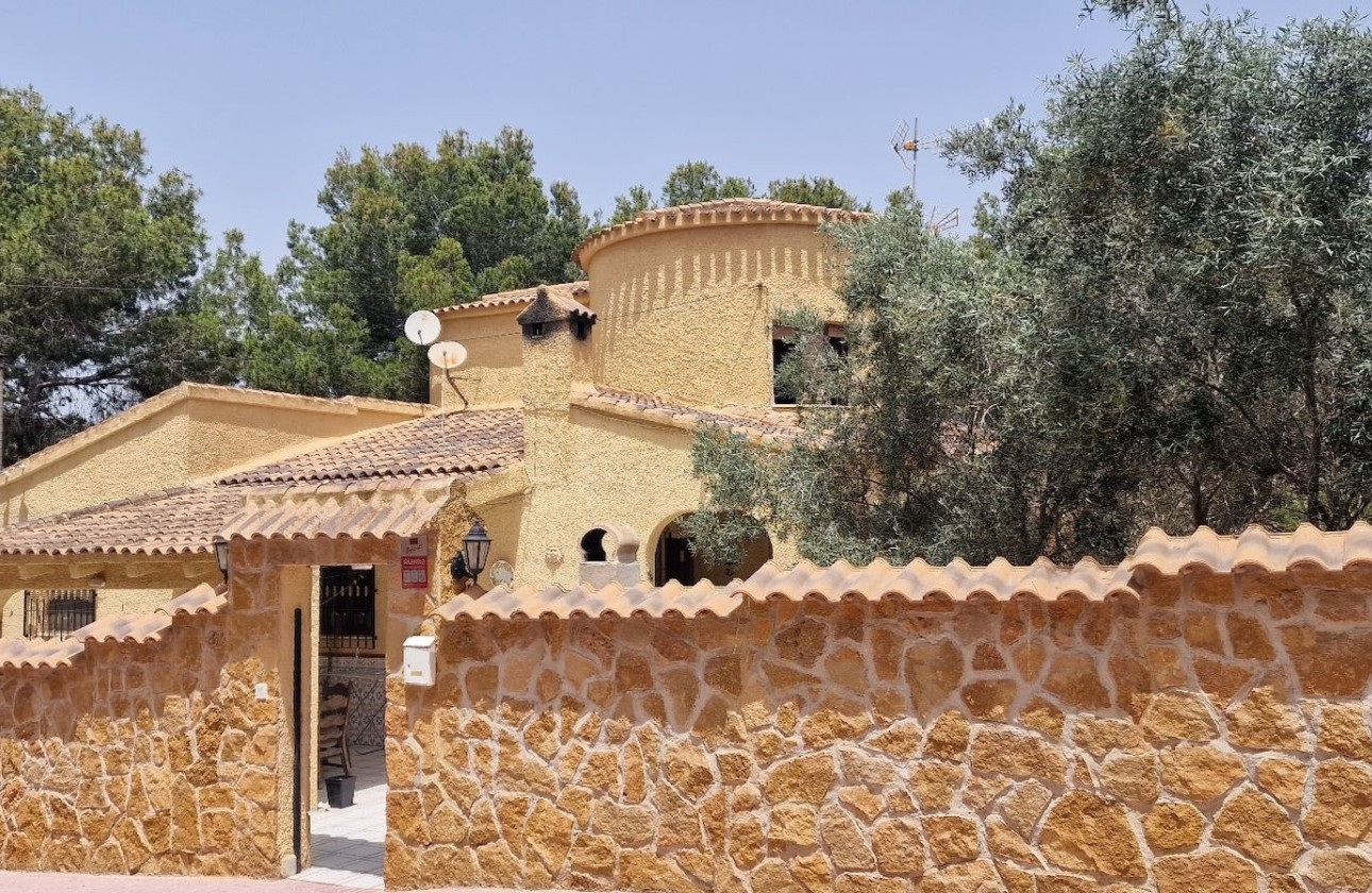 Sale - Detached Villa -
Orihuela - Inland