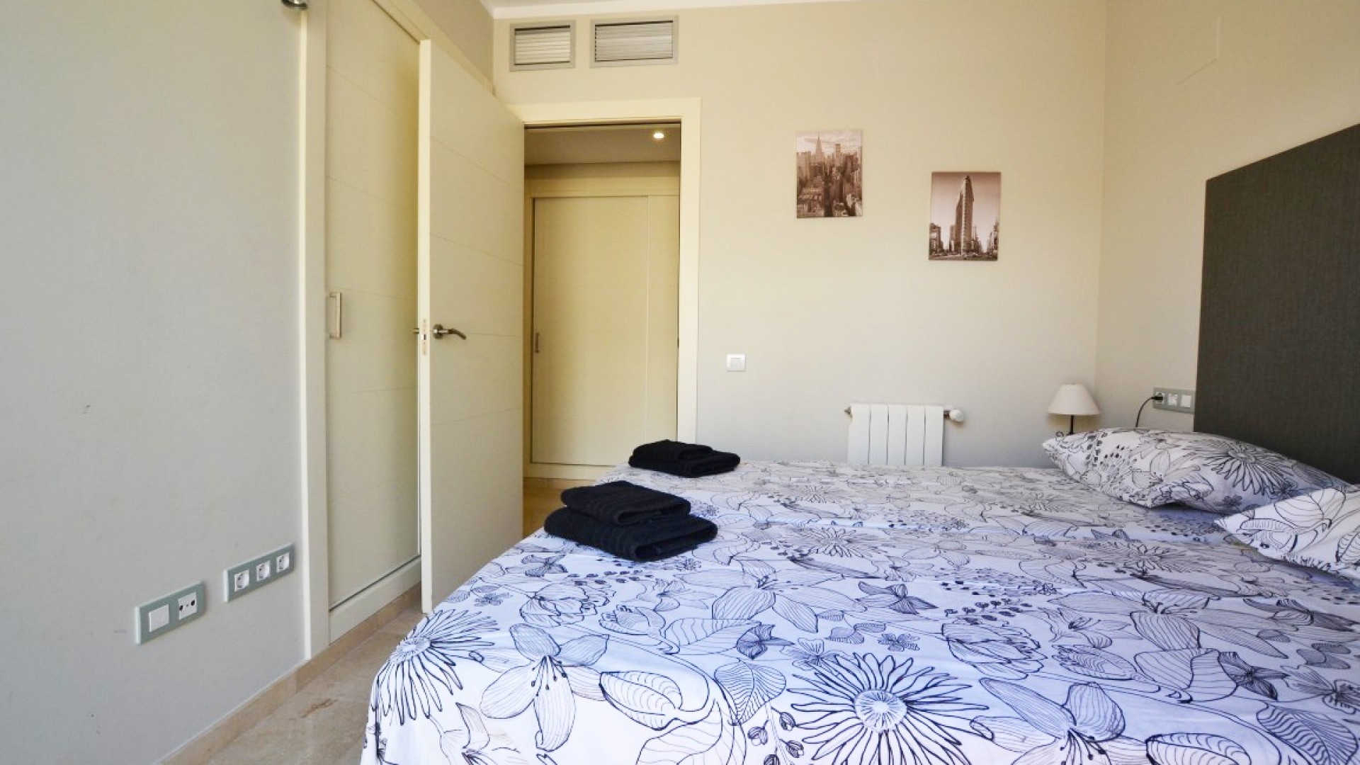 Sale - Detached Villa -
Orihuela - Las Colinas Golf