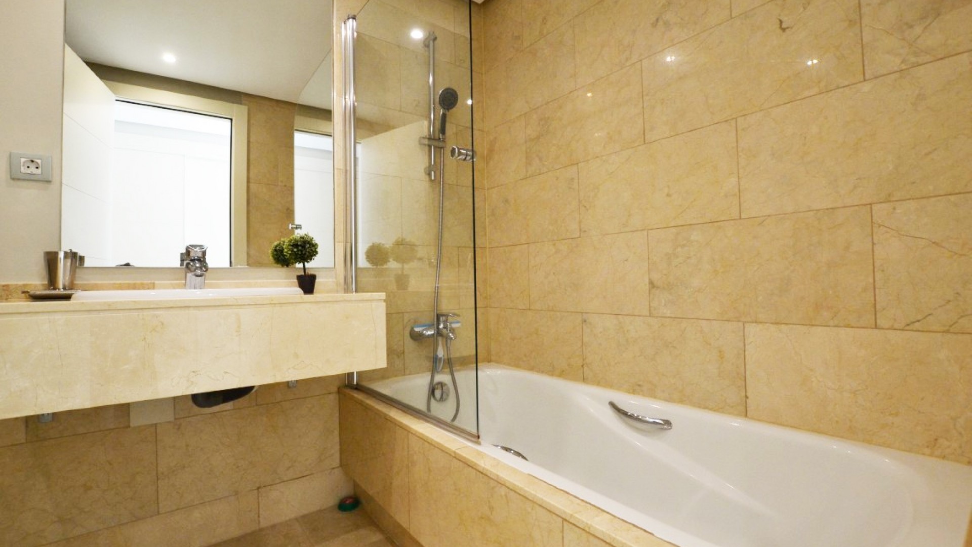 Sale - Detached Villa -
Orihuela - Las Colinas Golf