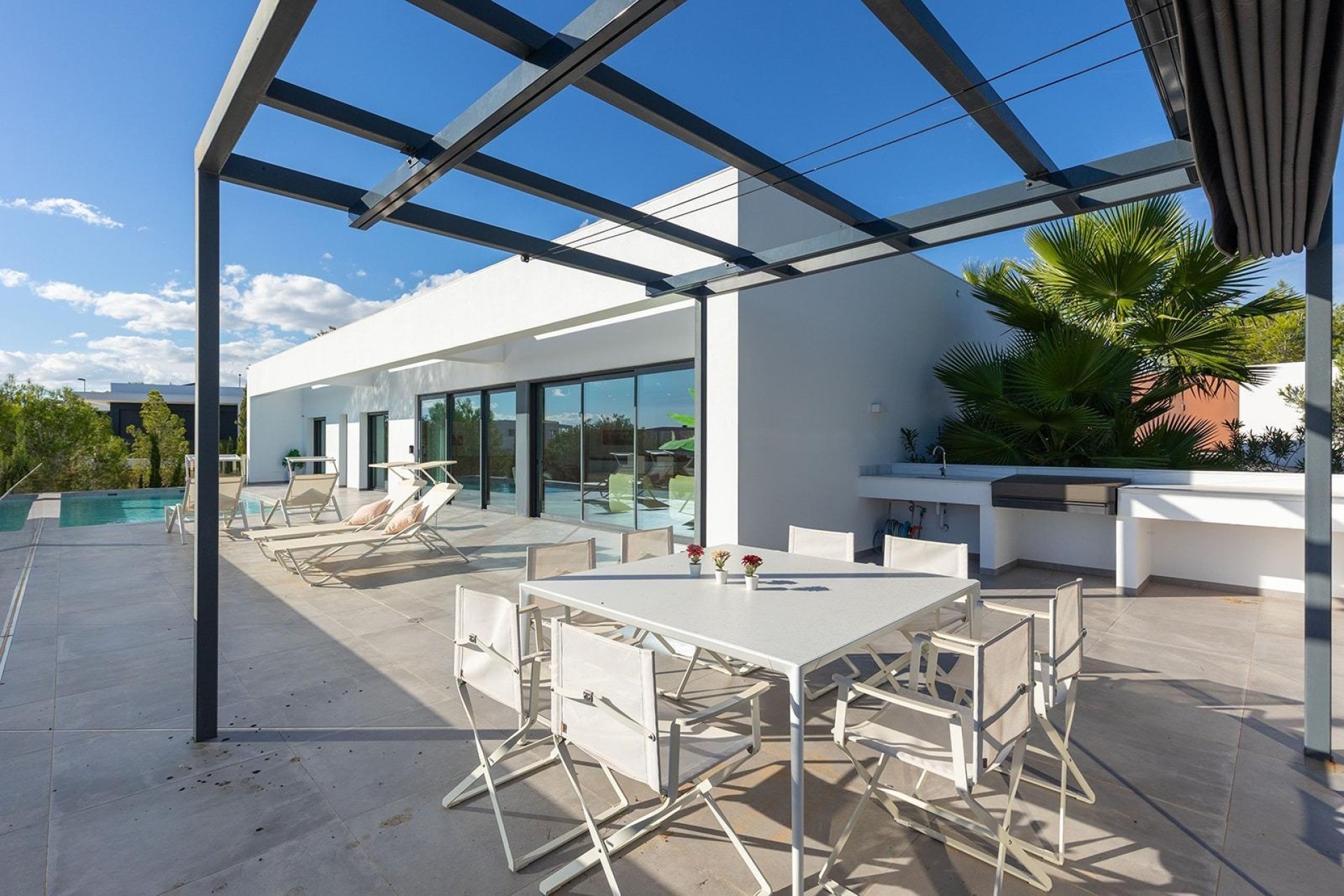Sale - Detached Villa -
Orihuela - Las Colinas Golf