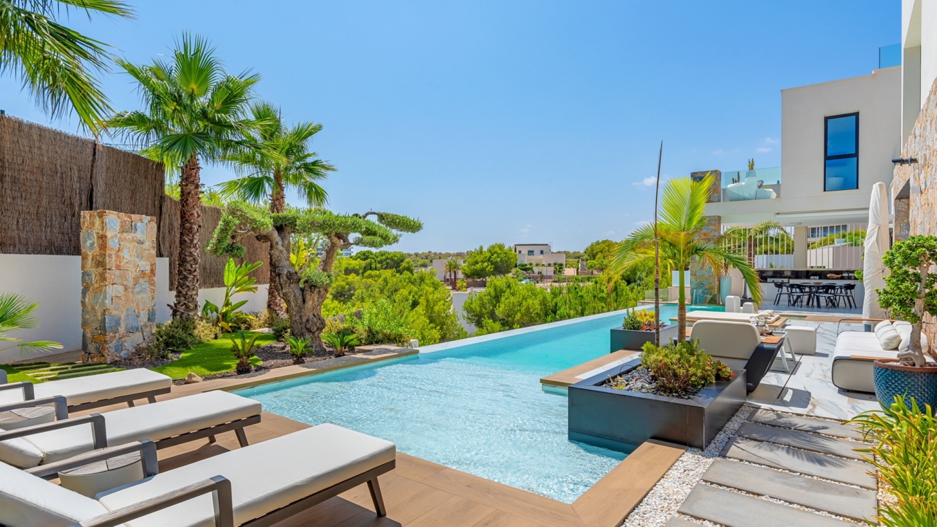 Sale - Detached Villa -
Orihuela - Las Colinas Golf