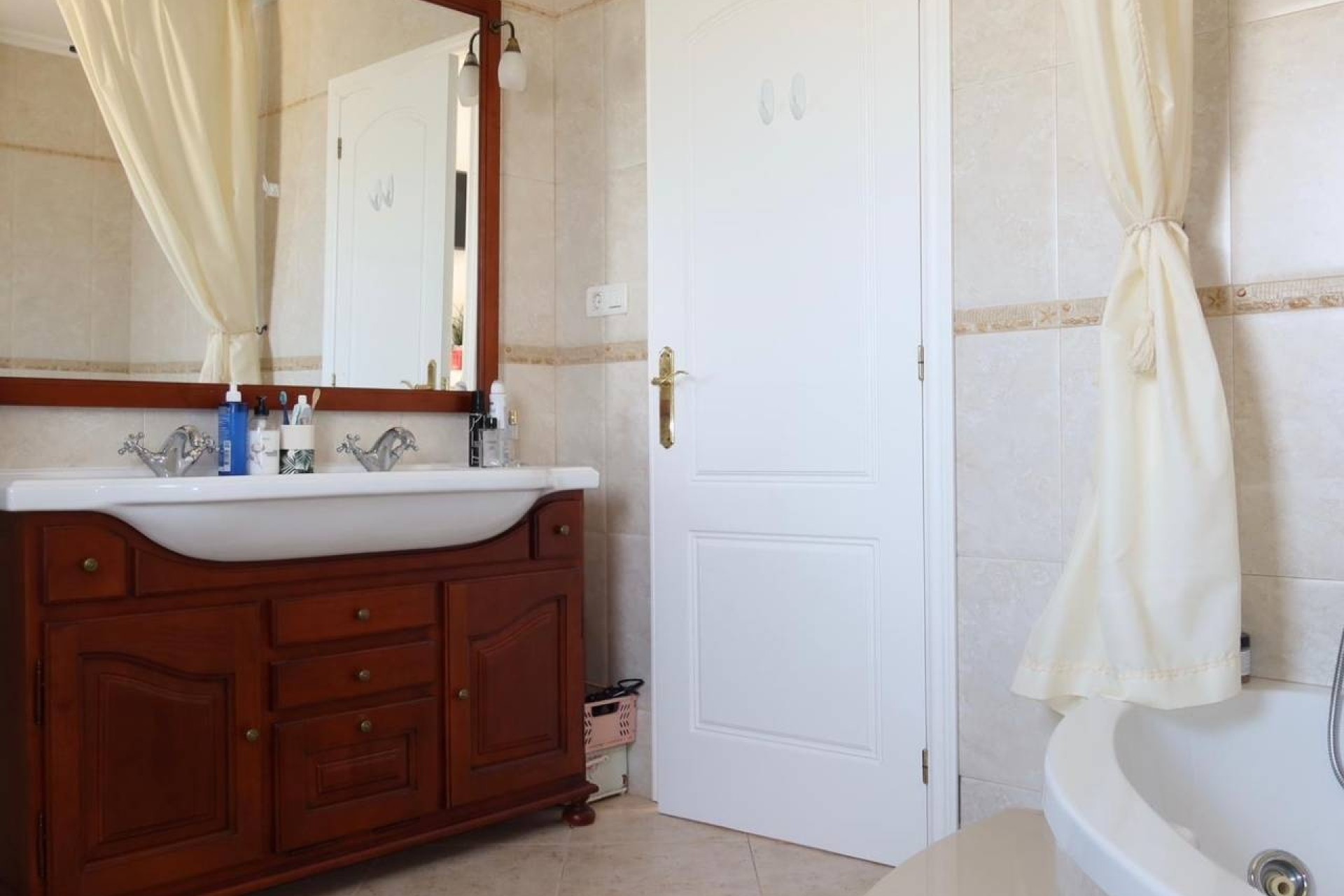 Sale - Detached Villa -
Orihuela