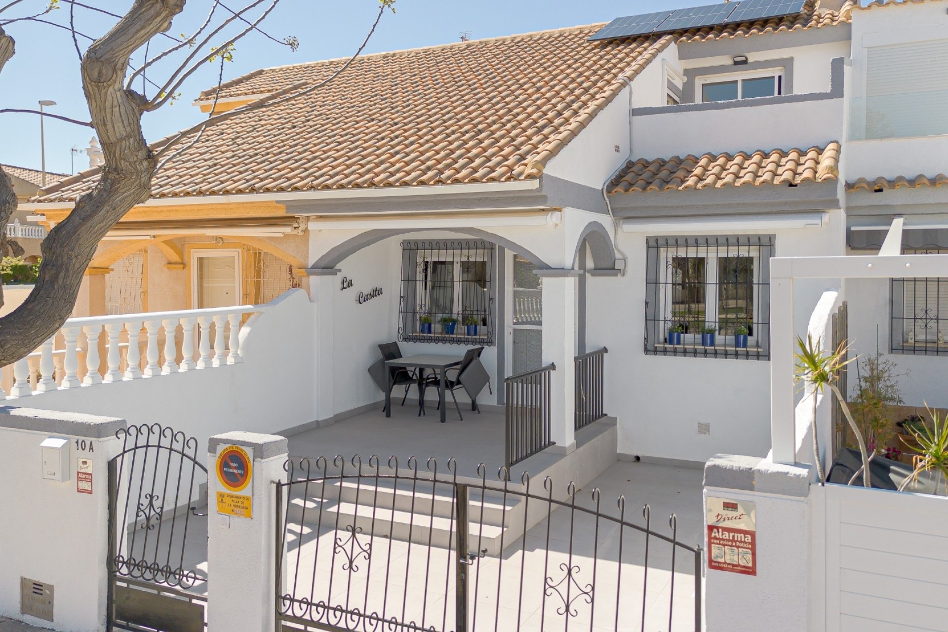 Sale - Detached Villa -
Pilar de la Horadada - Costa Blanca