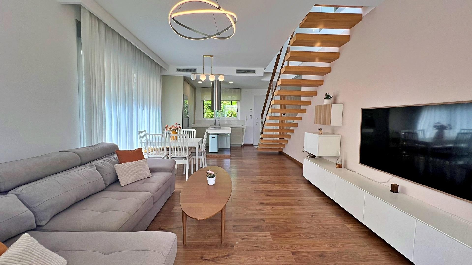 Sale - Detached Villa -
Pilar de la Horadada - Pueblo Latino