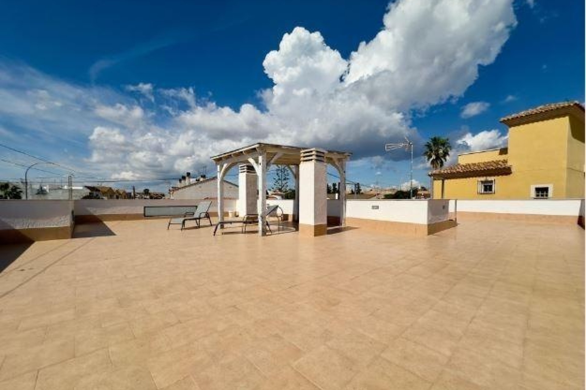 Sale - Detached Villa -
Pilar de la Horadada - Torre de la Horadada