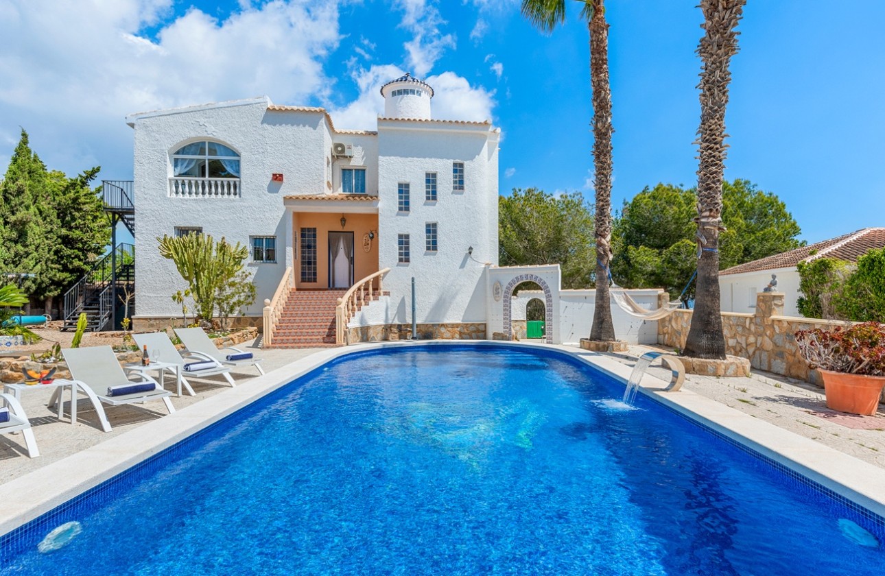 Sale - Detached Villa -
Pinar de Campoverde - Costa Blanca