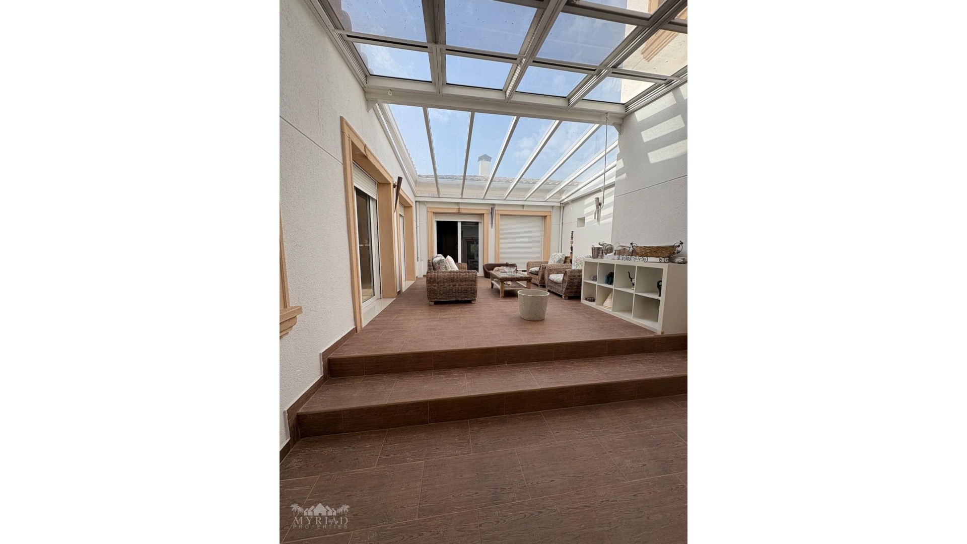 Sale - Detached Villa -
Pinoso - Pinoso Alicante