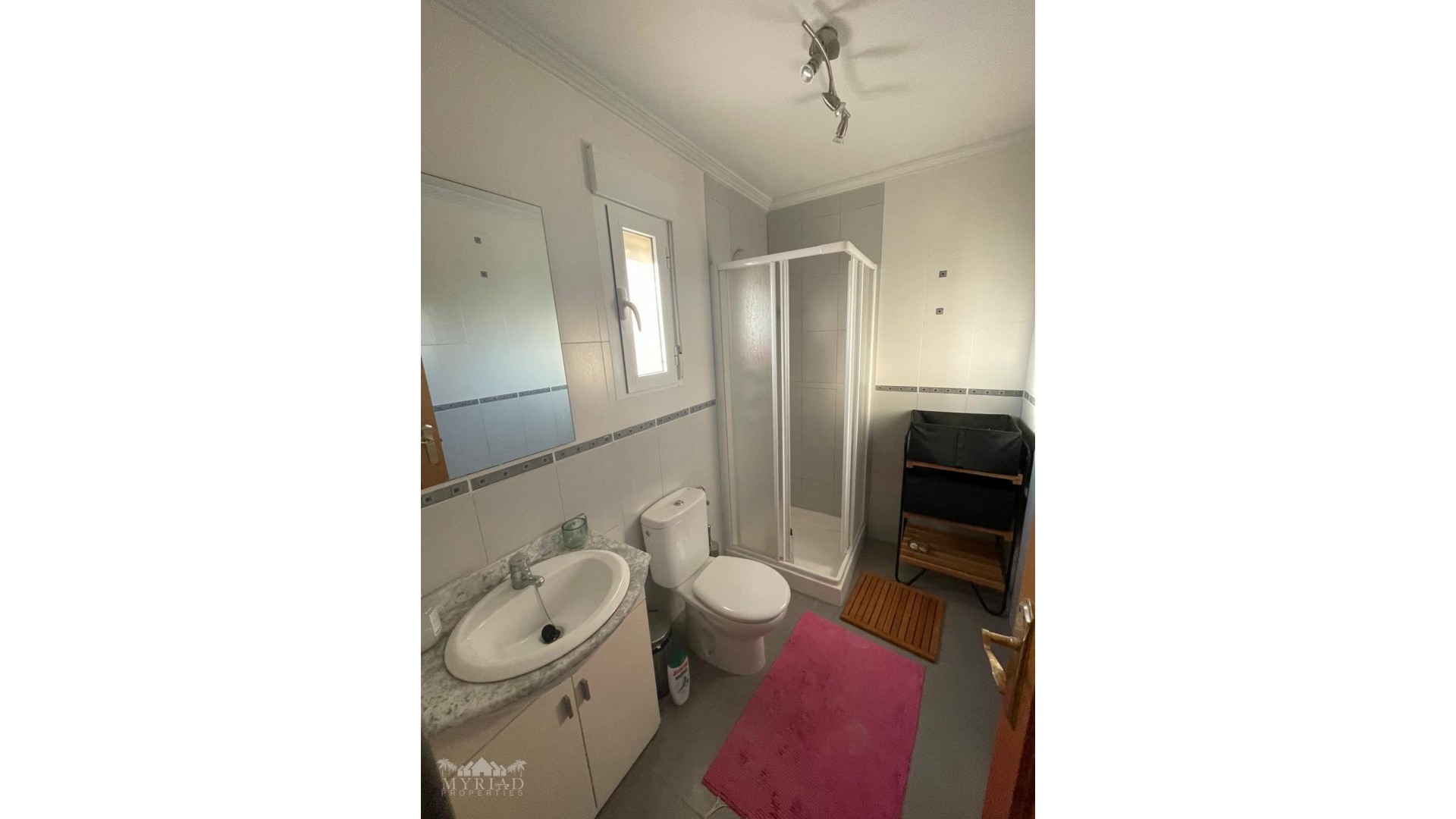 Sale - Detached Villa -
Pinoso - Pinoso Alicante