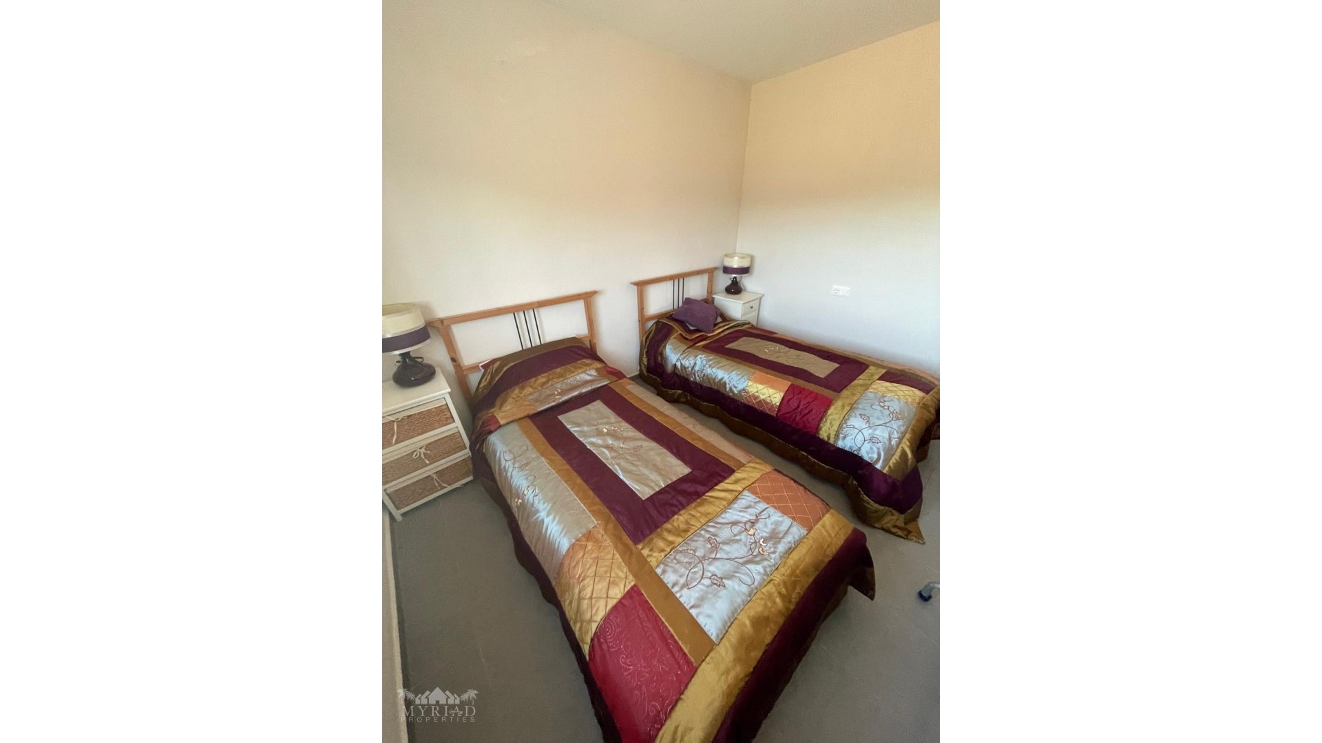 Sale - Detached Villa -
Pinoso - Pinoso Alicante