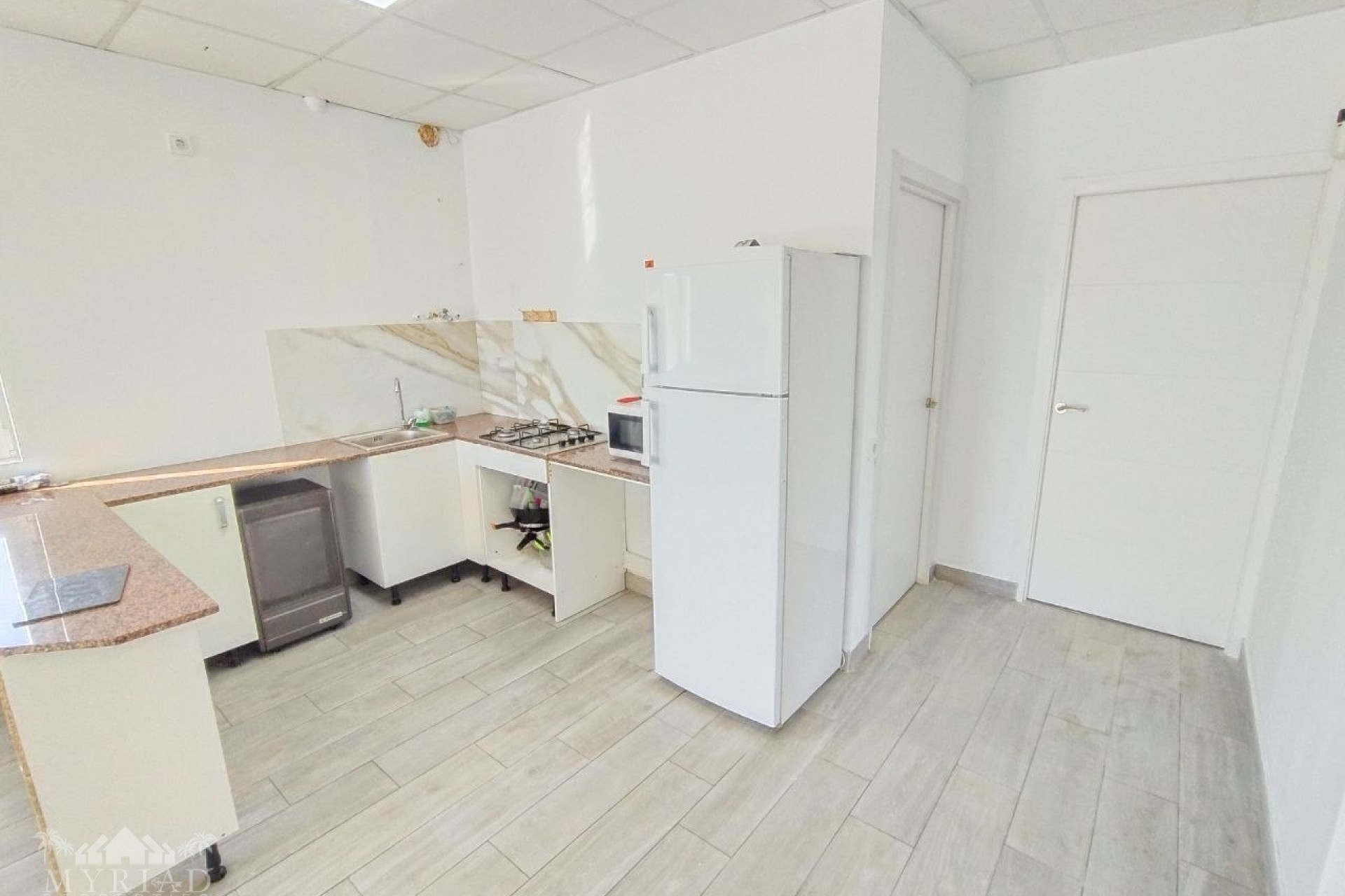 Sale - Detached Villa -
Pinoso - Pinoso Alicante