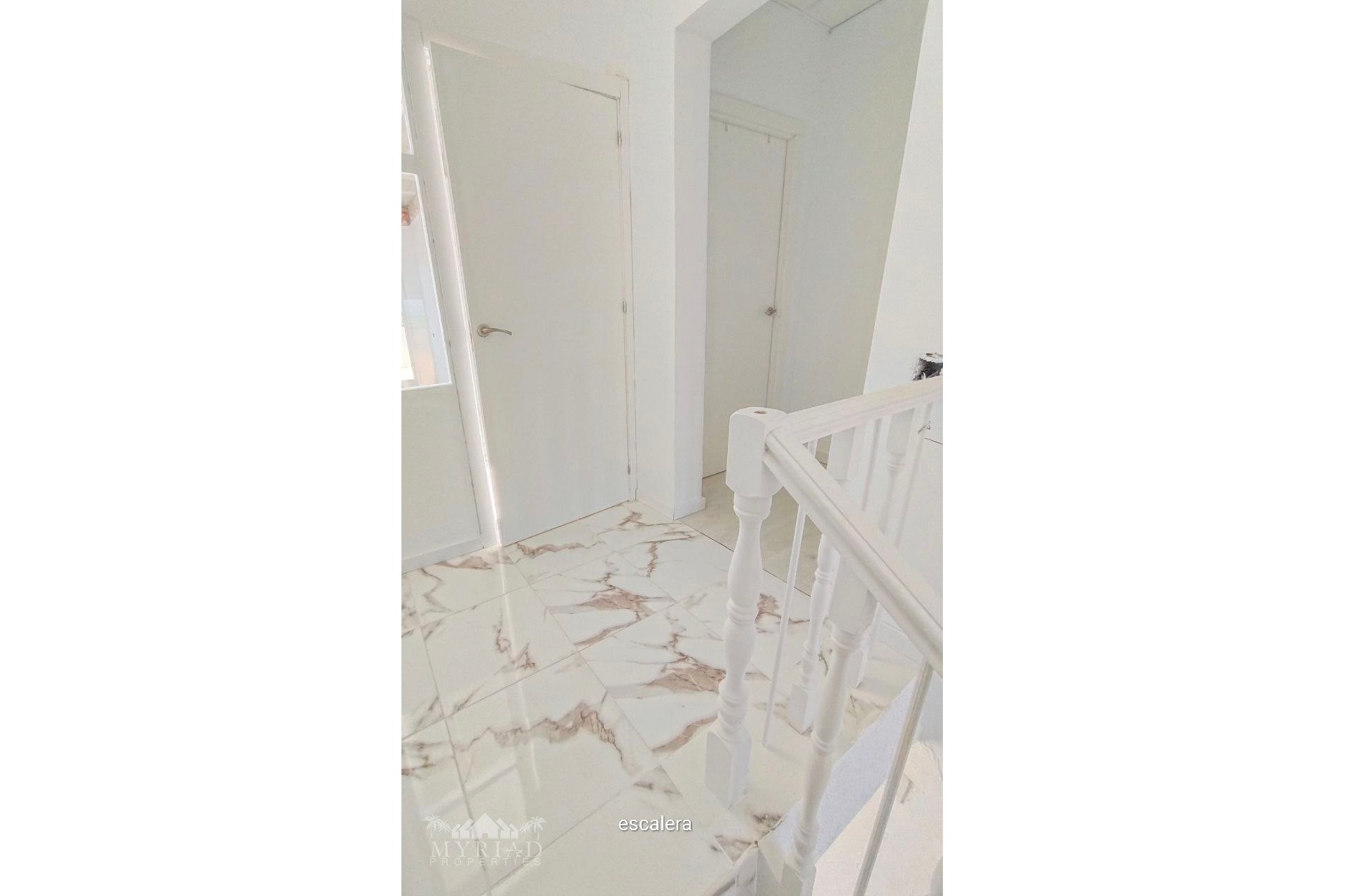 Sale - Detached Villa -
Pinoso - Pinoso Alicante