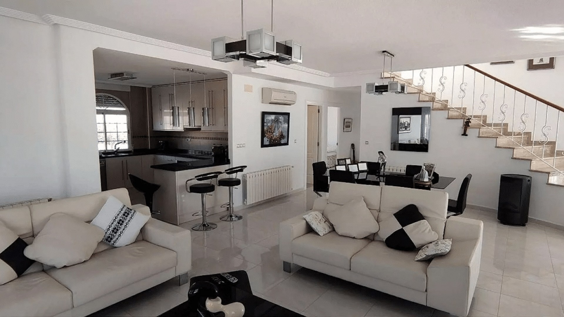 Sale - Detached Villa -
Pinoso