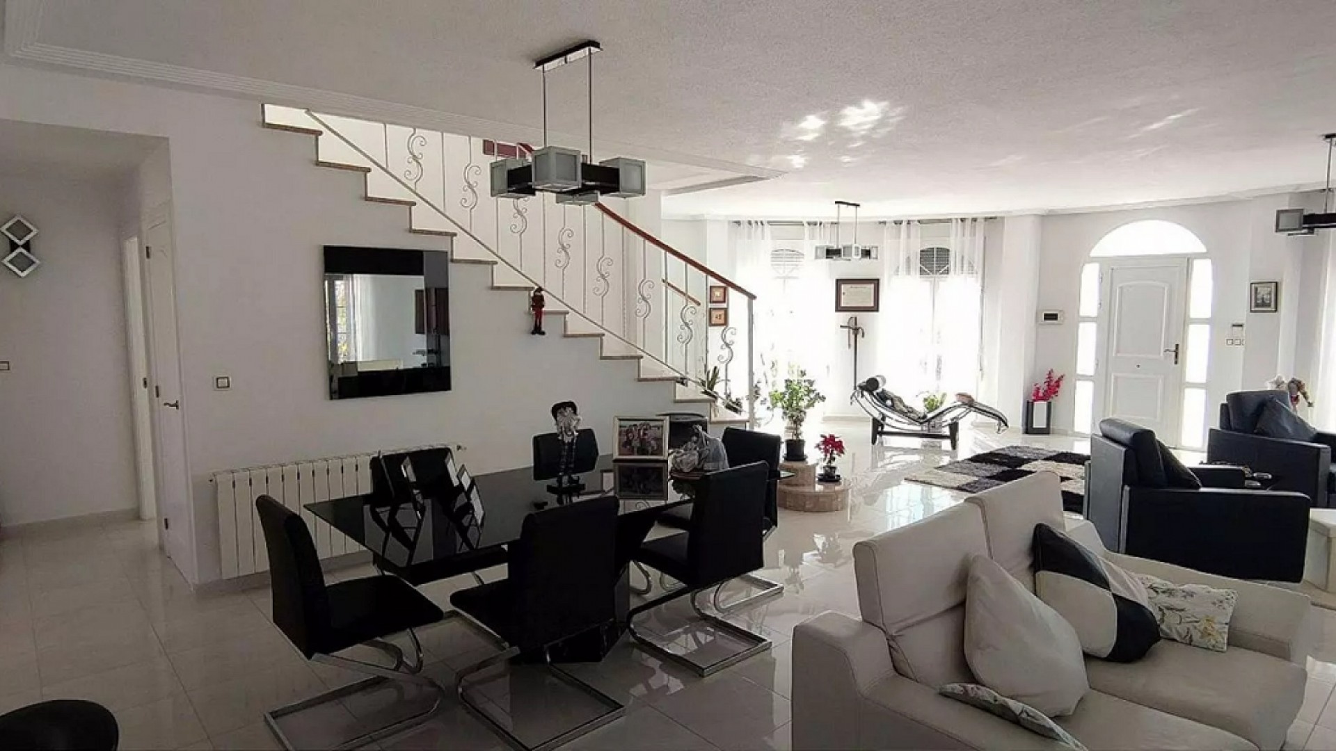 Sale - Detached Villa -
Pinoso