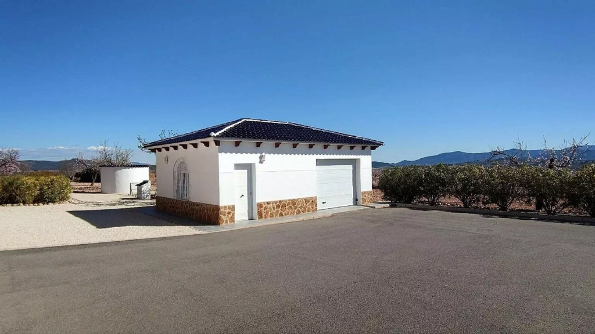 Sale - Detached Villa -
Pinoso