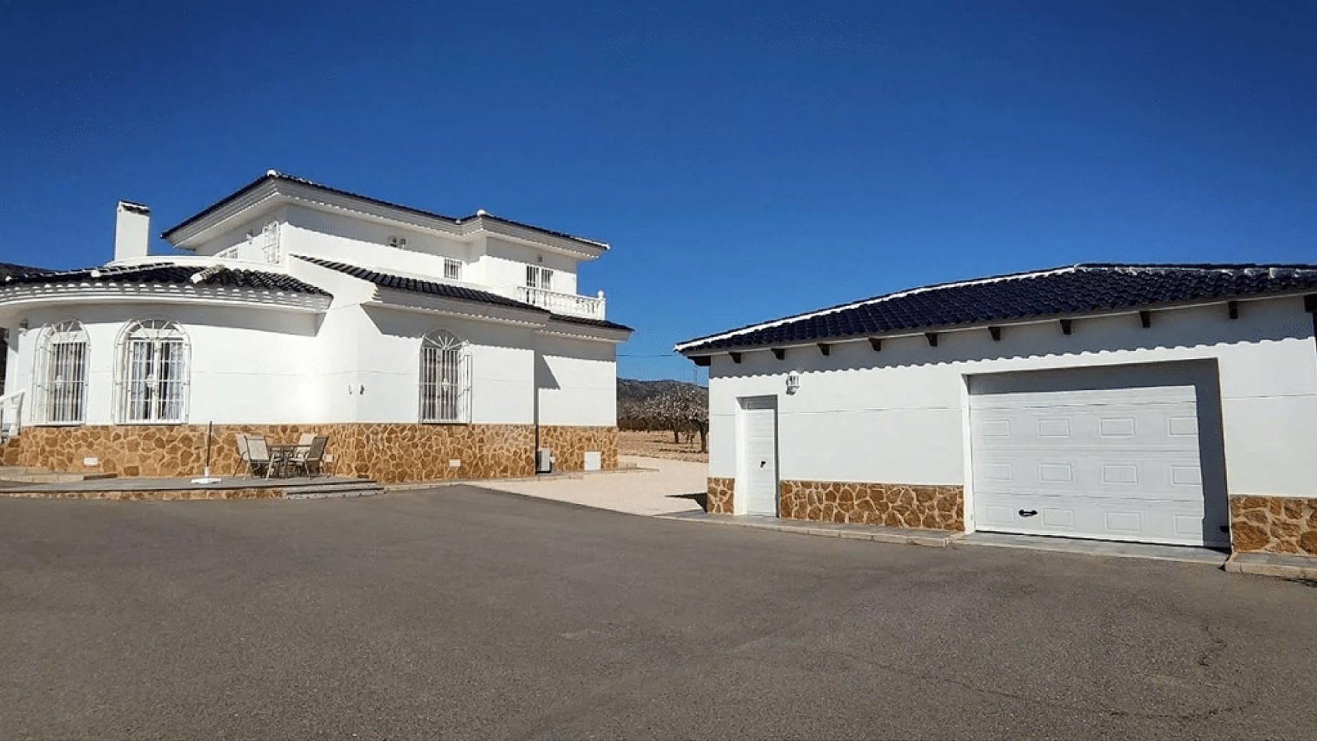 Sale - Detached Villa -
Pinoso