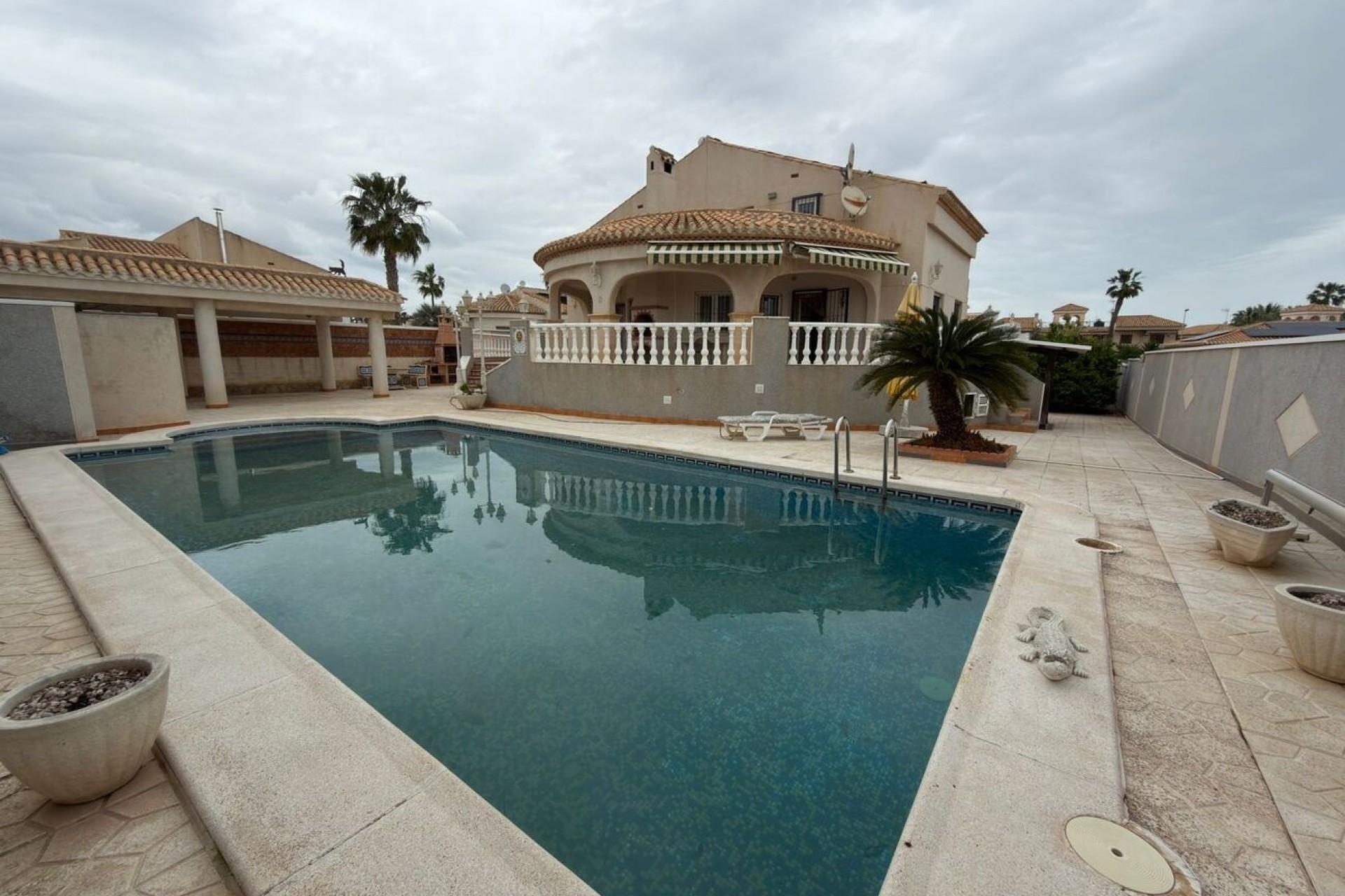 Sale - Detached Villa -
Playa Flamenca - Costa Blanca
