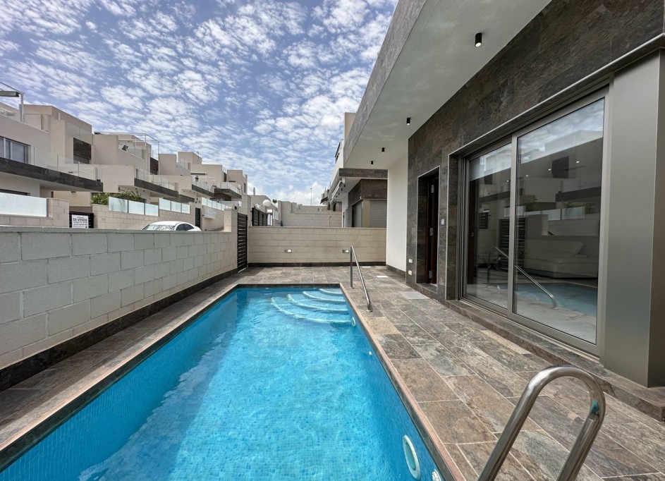 Sale - Detached Villa -
Playa Flamenca