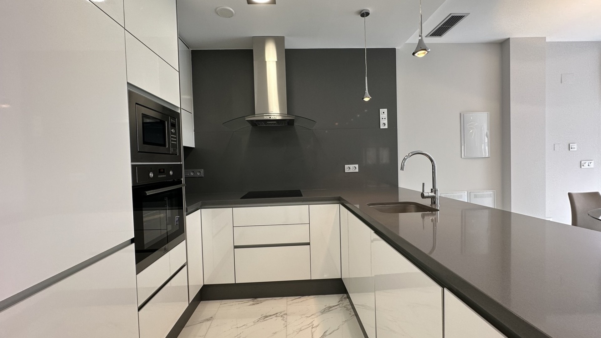 Sale - Detached Villa -
Playa Flamenca