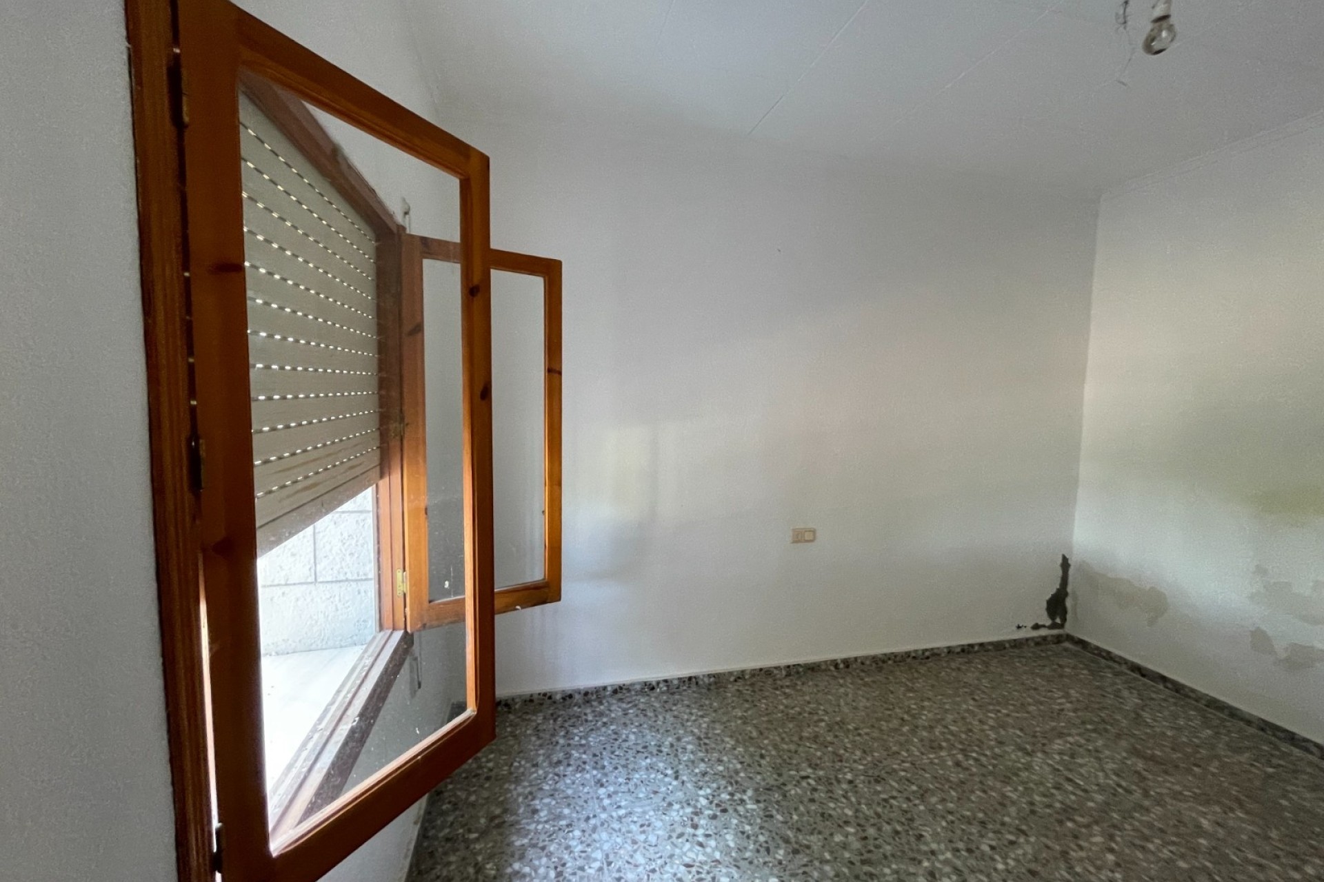 Sale - Detached Villa -
Redován - Inland
