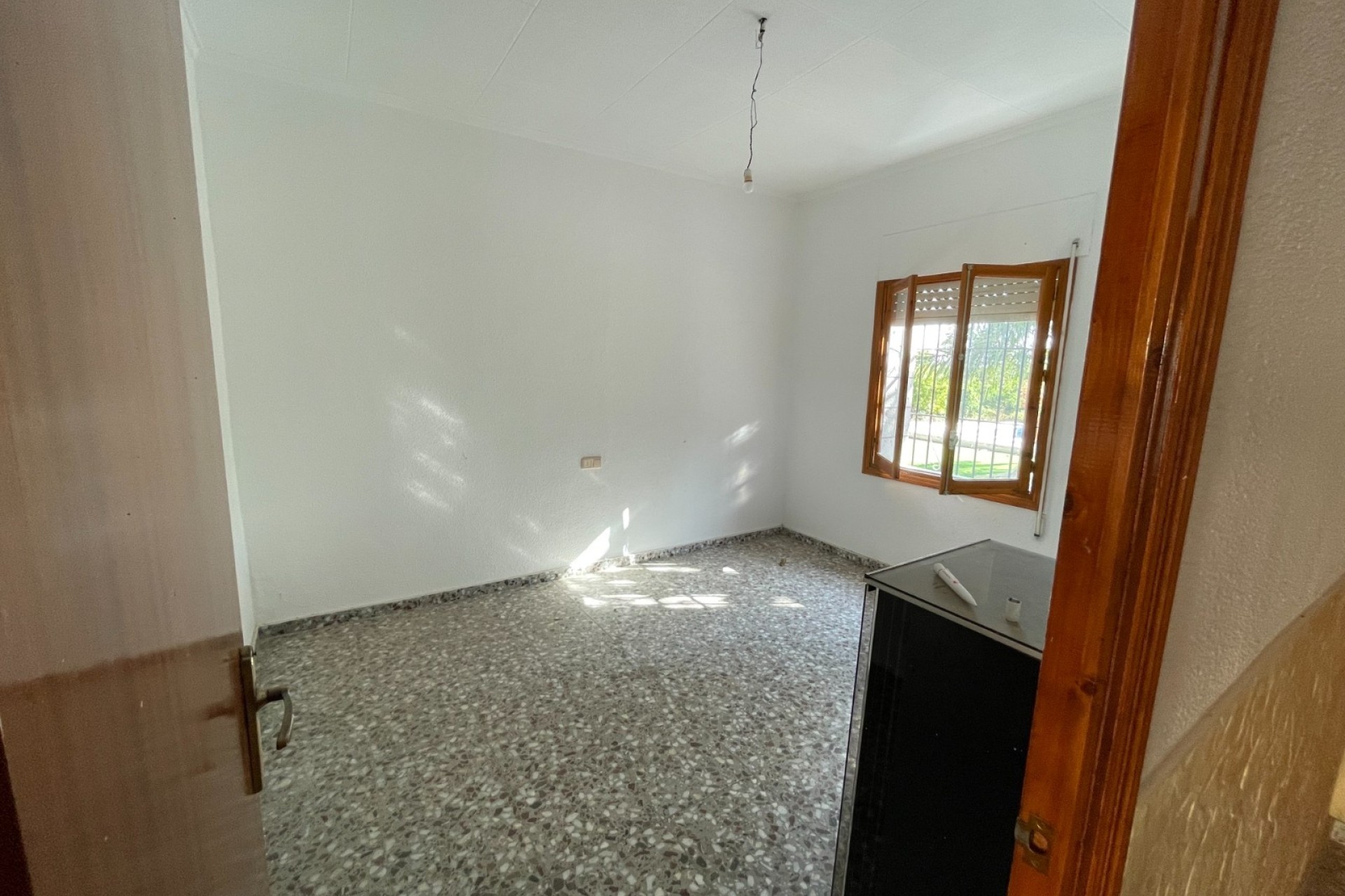Sale - Detached Villa -
Redován - Inland