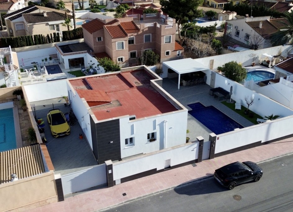 Sale - Detached Villa -
Rojales - Ciudad Quesada
