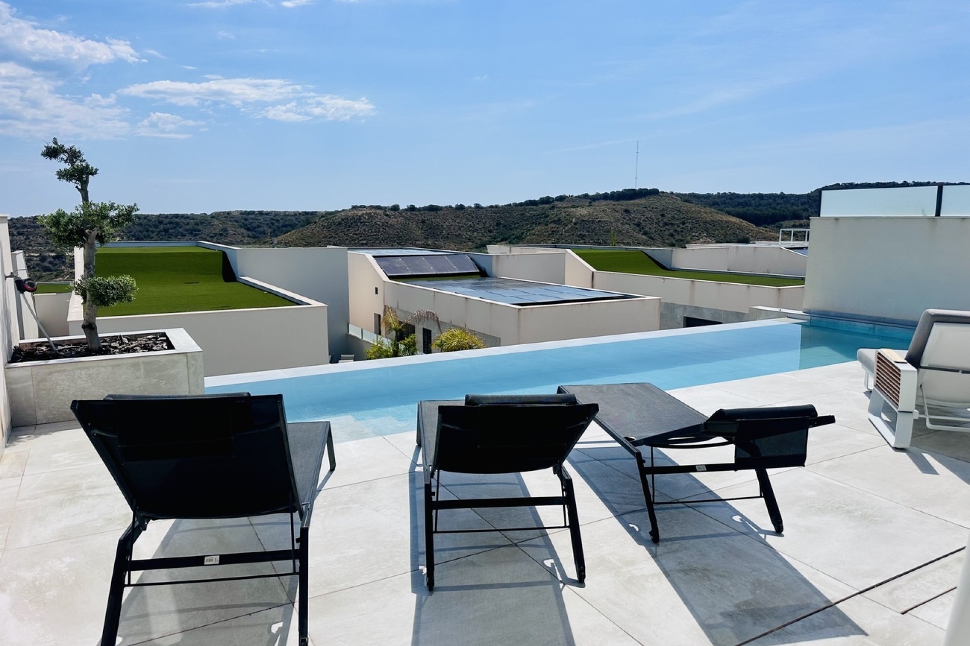 Sale - Detached Villa -
Rojales Hills - Costa Blanca