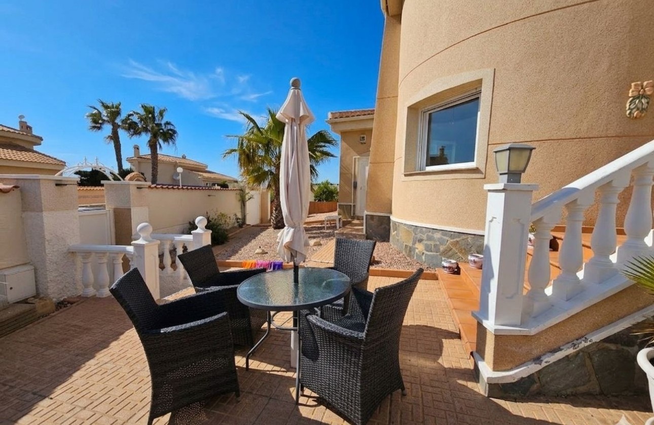 Sale - Detached Villa -
Rojales - La Marquesa