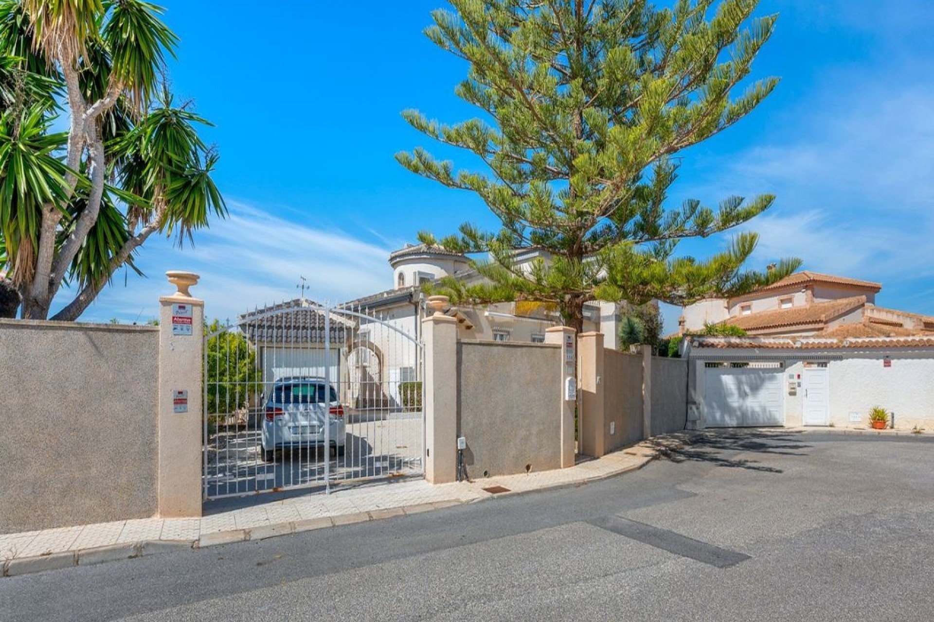 Sale - Detached Villa -
Rojales - La Marquesa