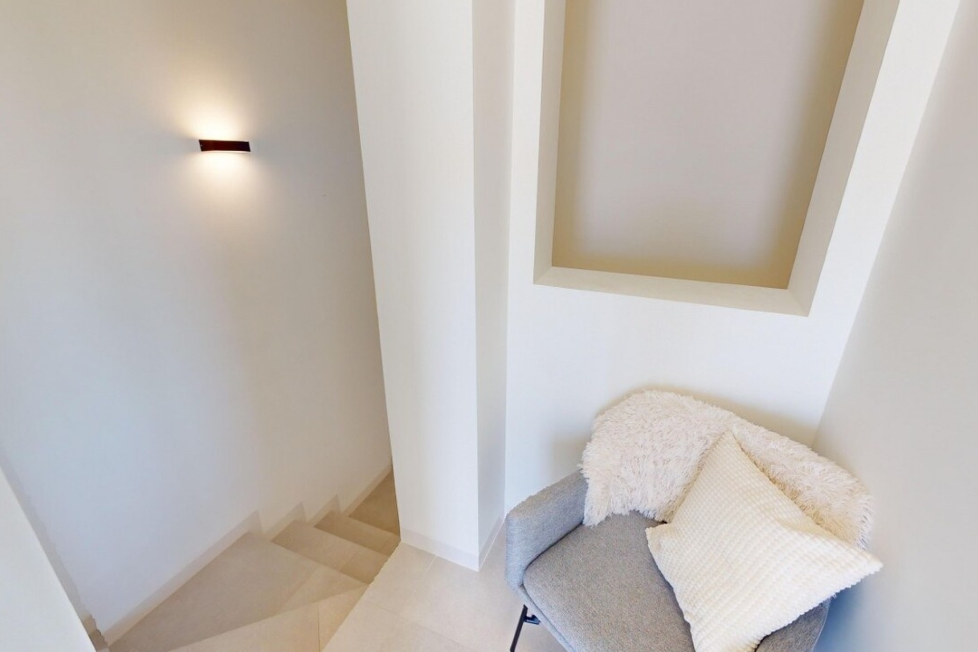 Sale - Detached Villa -
Roldan - Inland