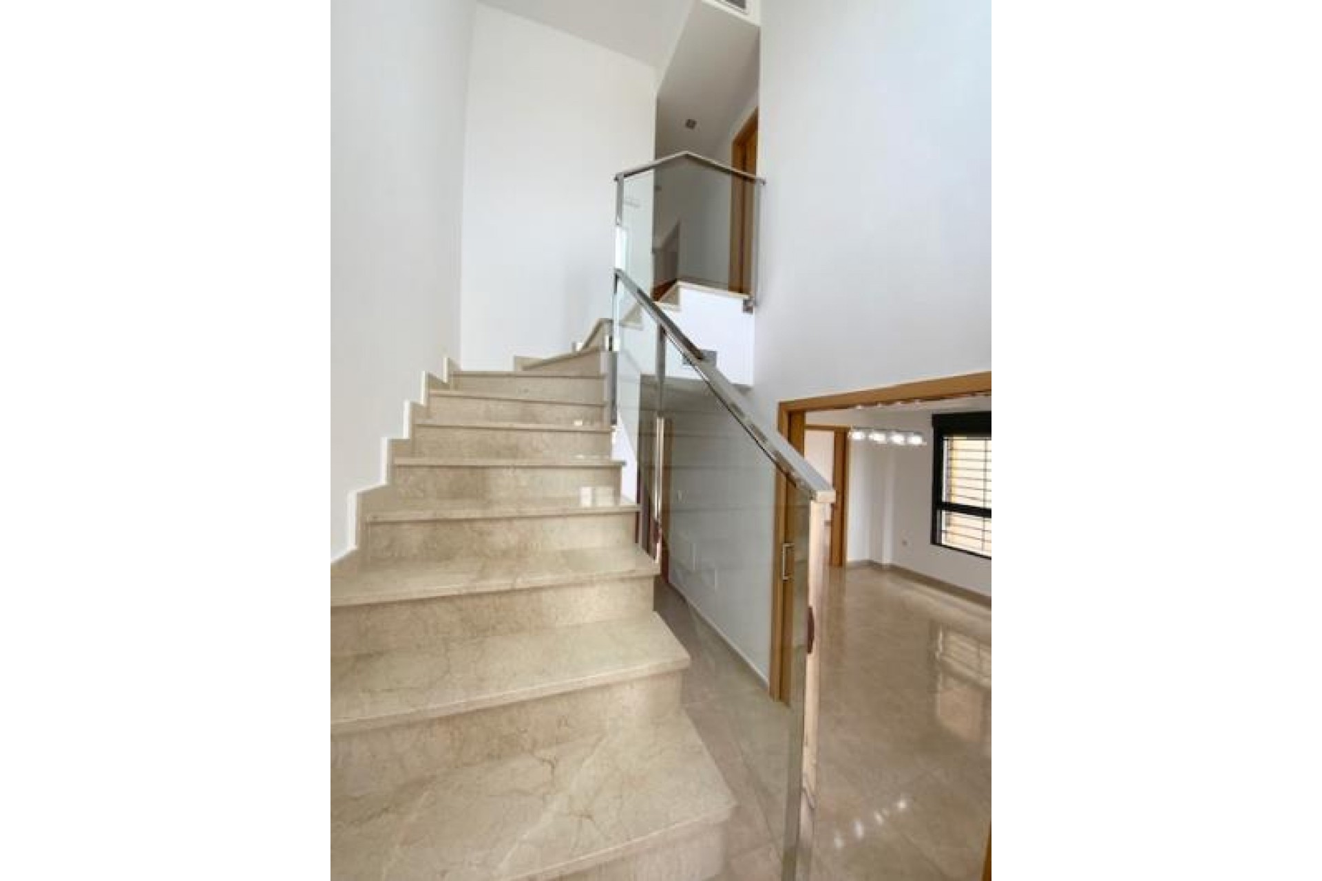 Sale - Detached Villa -
Roldan - Inland