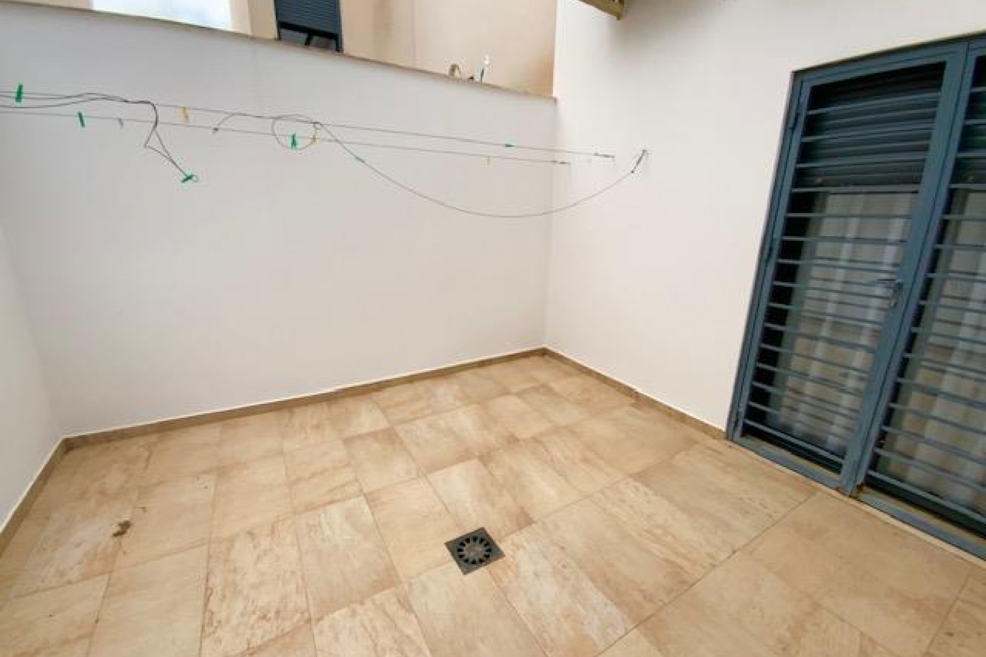Sale - Detached Villa -
Roldan - Inland