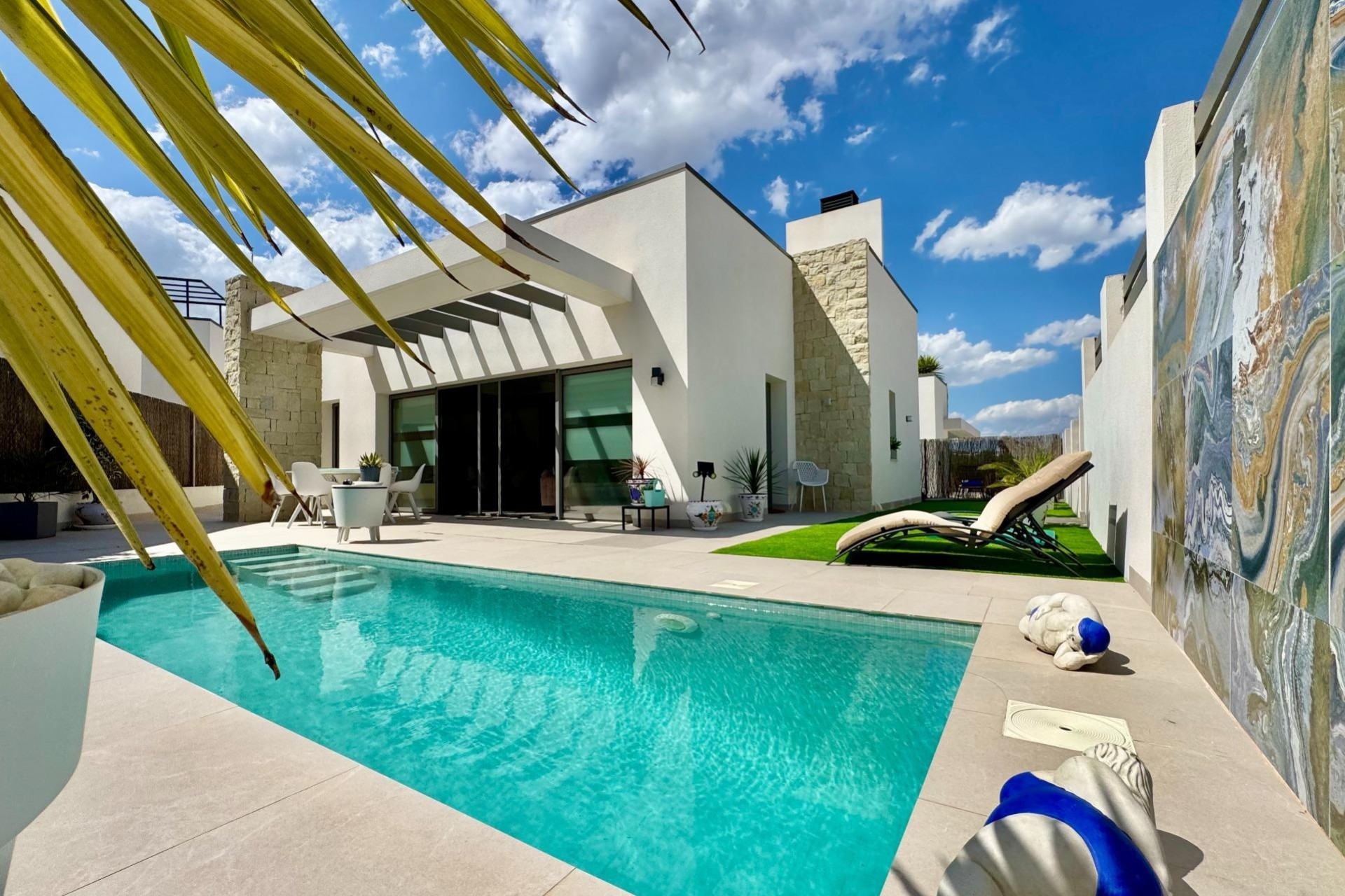Sale - Detached Villa -
San Miguel de Salinas - Blue Lagoon - Galán