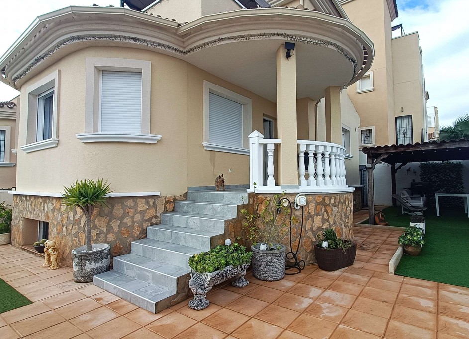 Sale - Detached Villa -
San Miguel de Salinas - Comunidad de las Comunicaciones