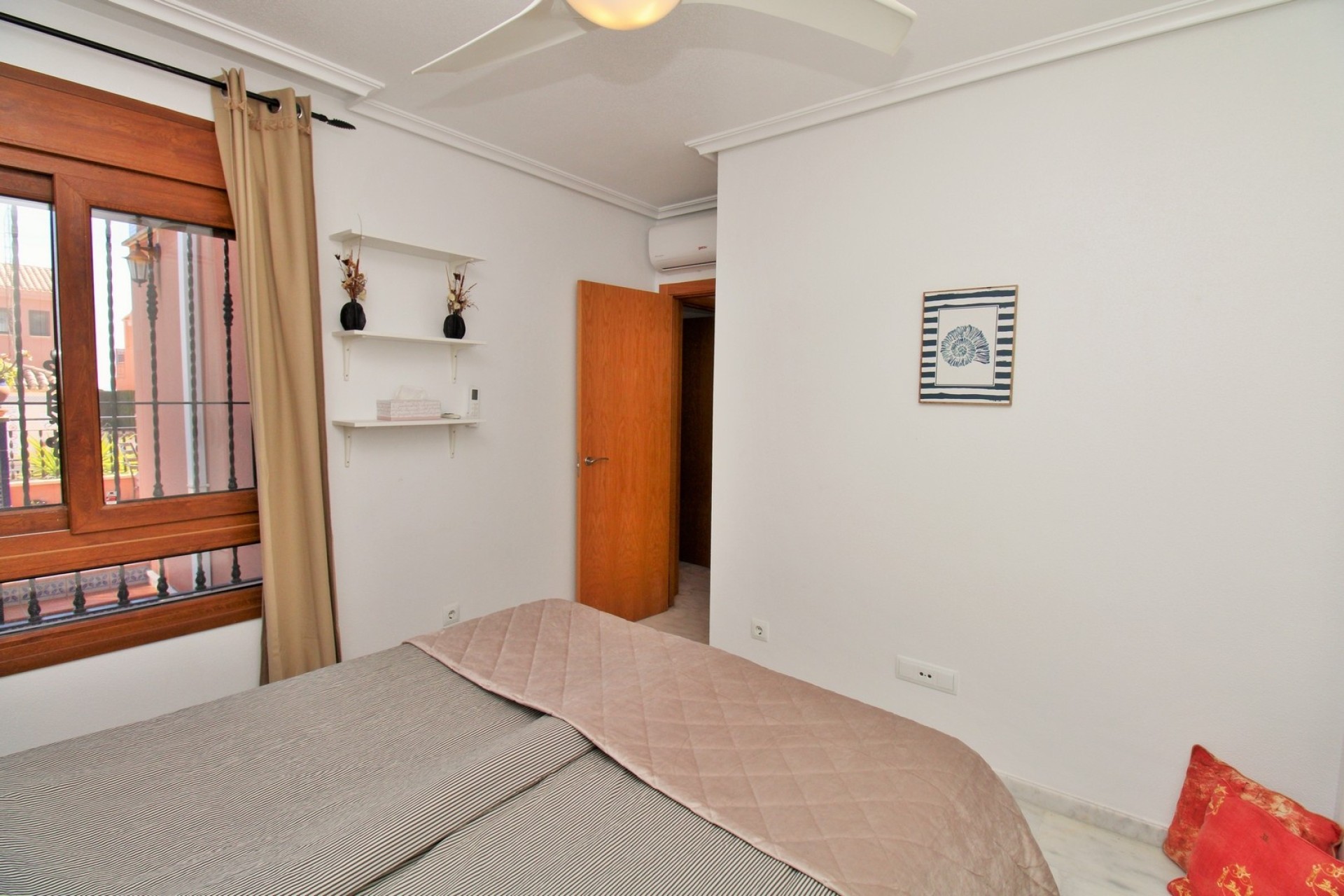 Sale - Detached Villa -
San Miguel de Salinas